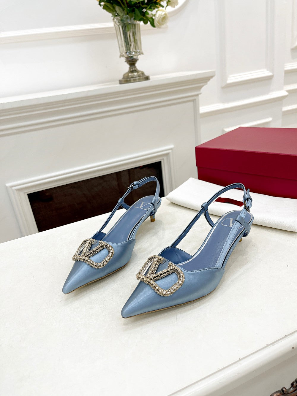 Valentino 25 Vlogo Signature Slingback Pumps Blue Pastel Silk 239503