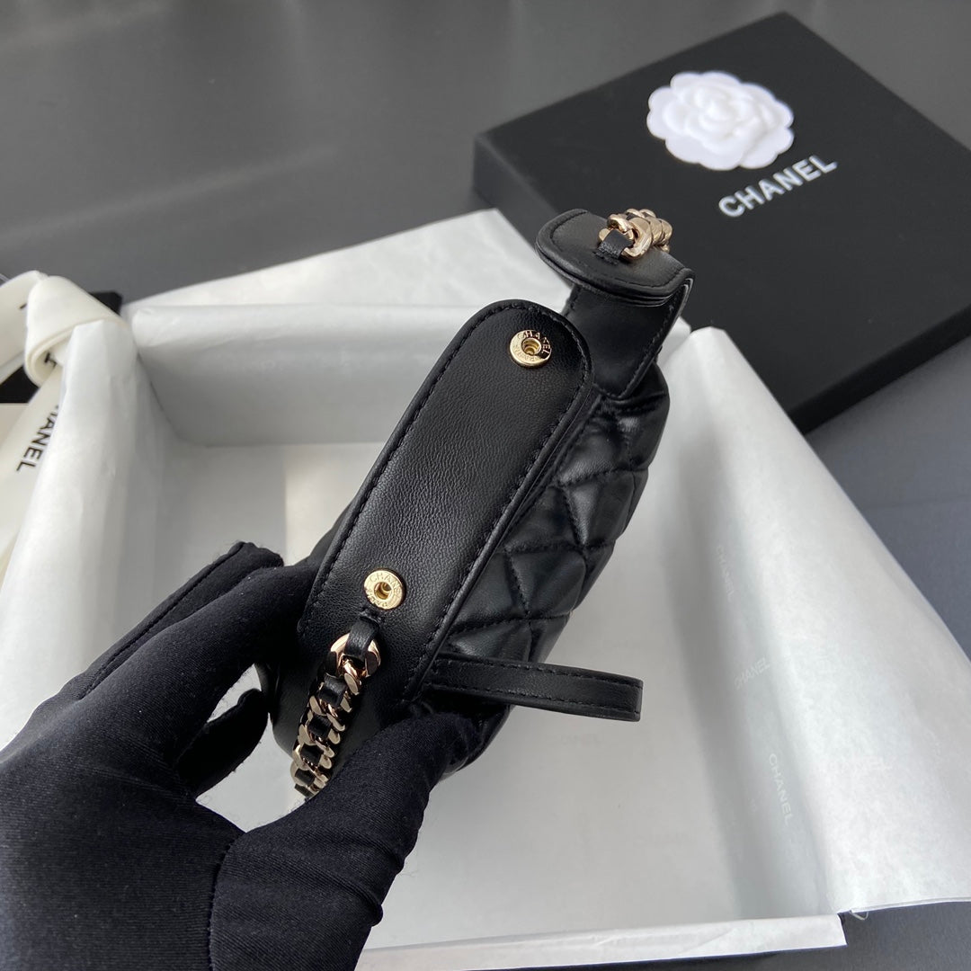 CC Pouch Bag 16cm Black Lambskin GHW 229973