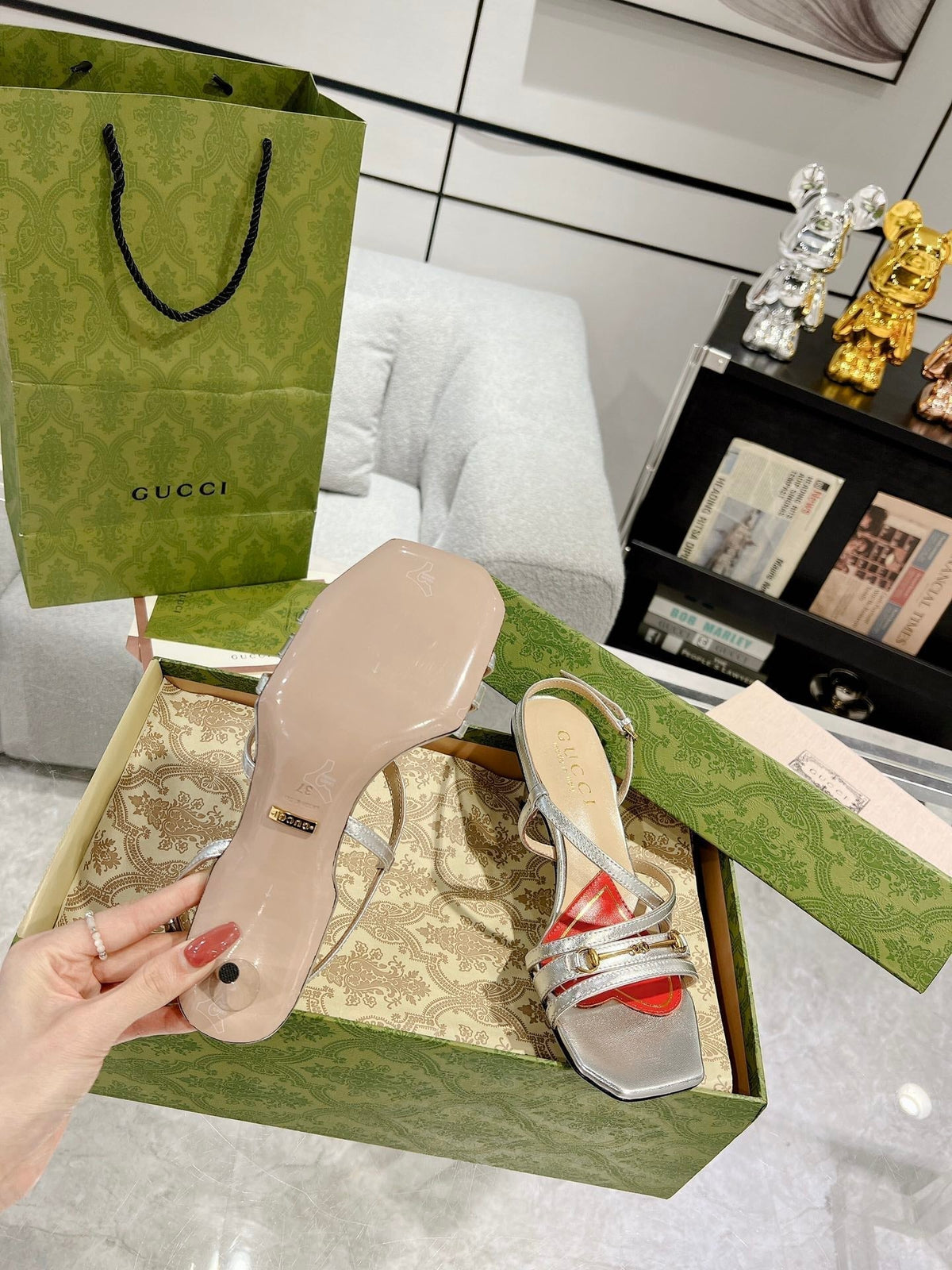 HIGH HEEL 65MM IN SILVER CALFSKIN WITH RED HEART