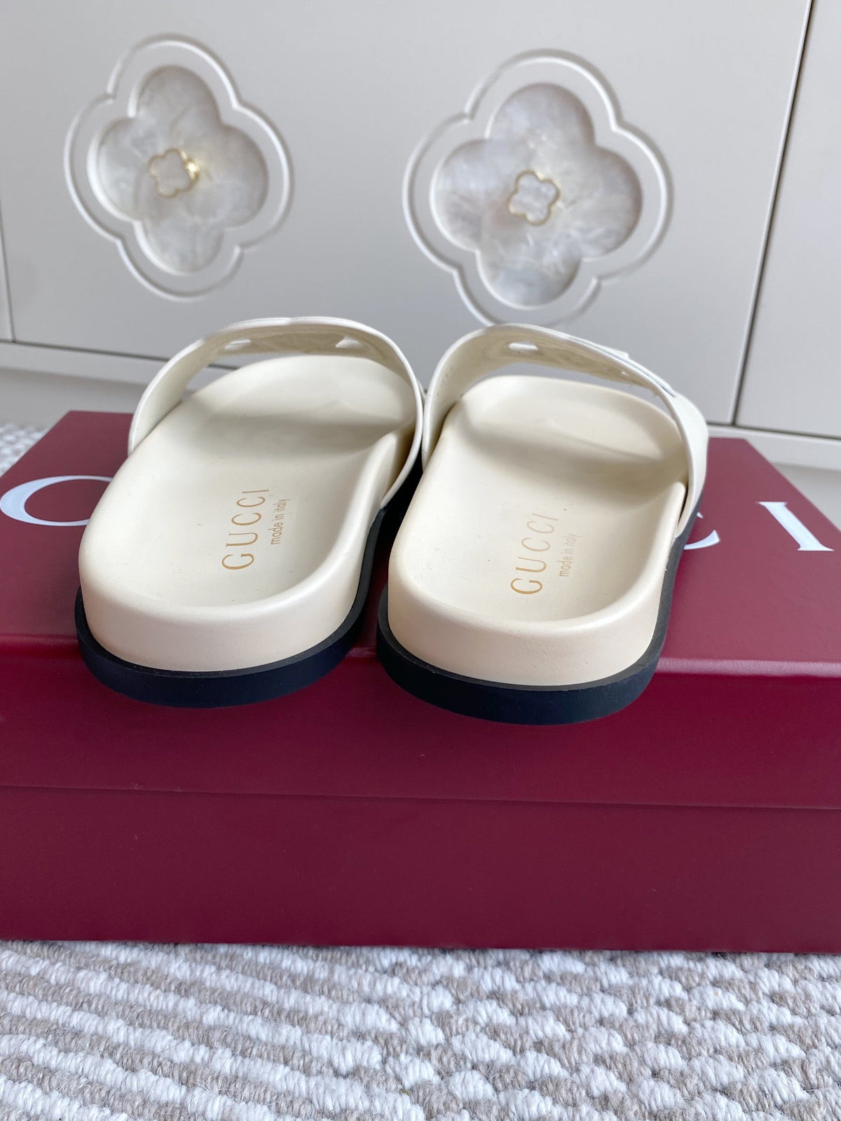 GC Slipper White Cowhide 291036