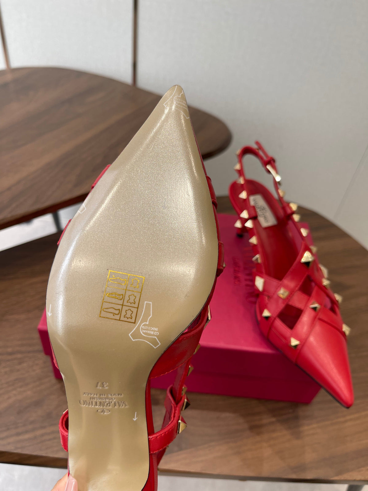 VT Studdy Pumps 65mm Red Leather 624351