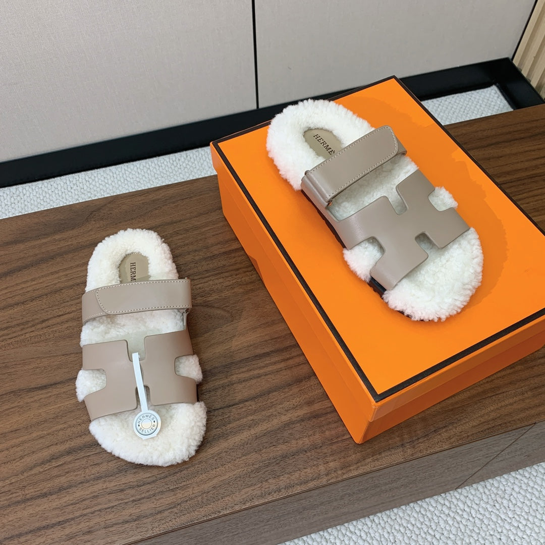 HM Chypre Sandal Light Brown Mix White Wool And Cowhide Lining 984209
