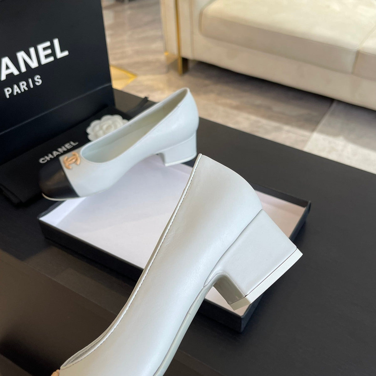 cc pump 50 white black calfskin