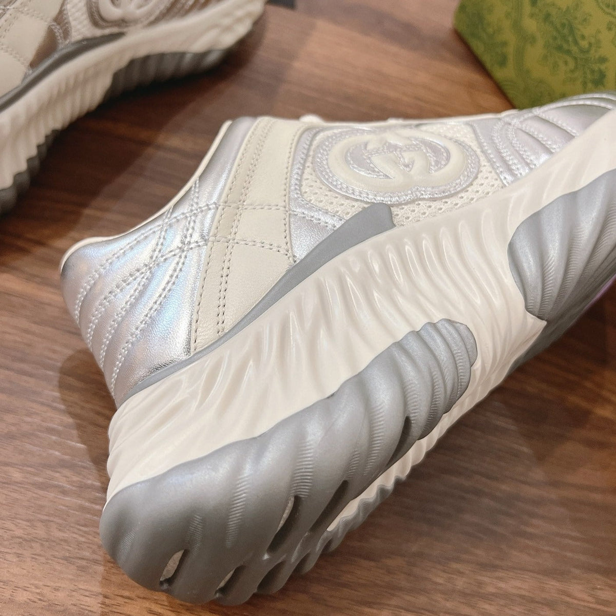 GG RIPPLE SNEAKER Cream SILVER