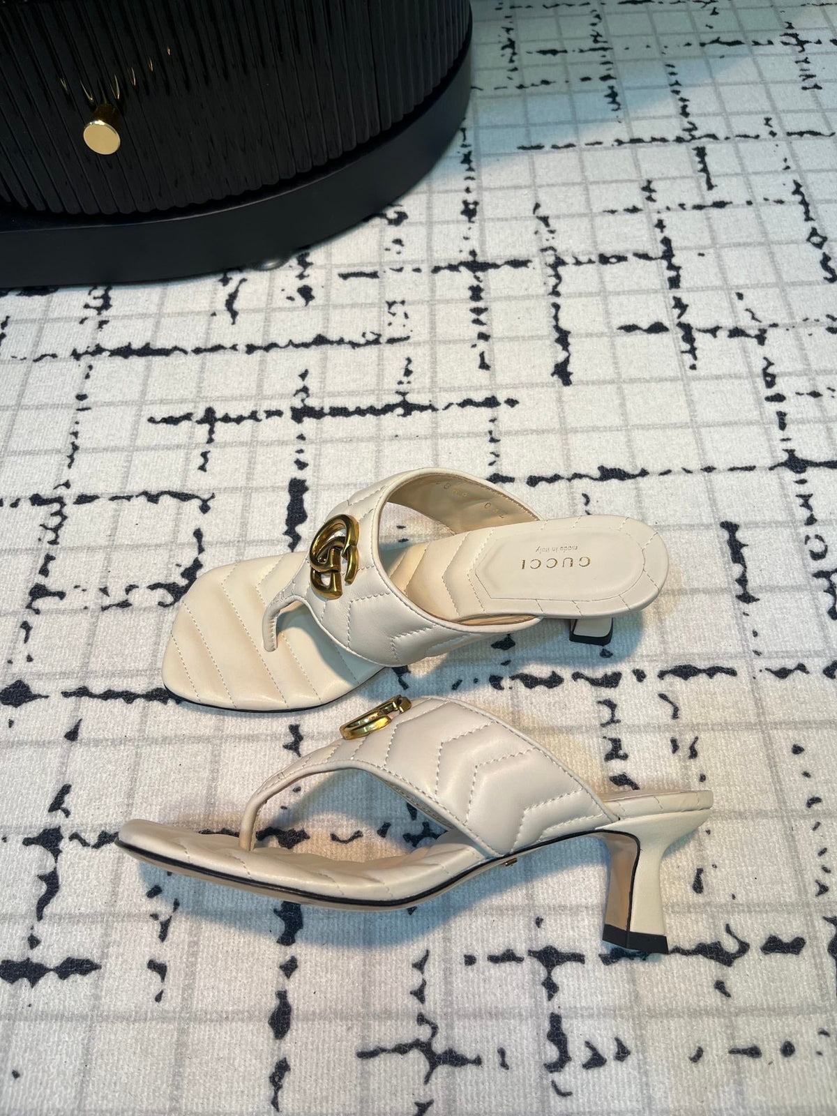 GG THONG SANDALS 55 WHITE CALKSKIN