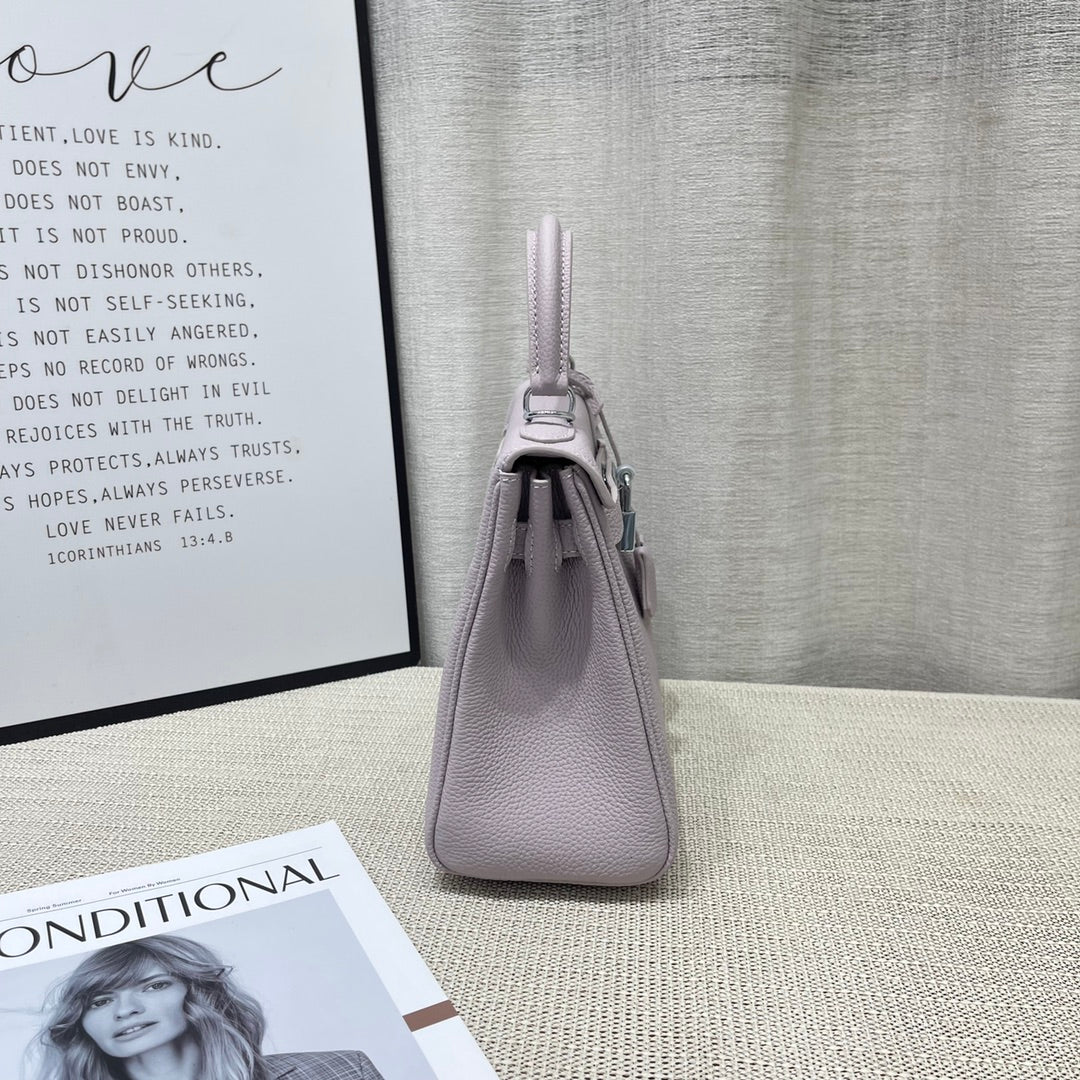HM Kelly 25cm Mauve Pale Pink Togo Leather Silver Hardware