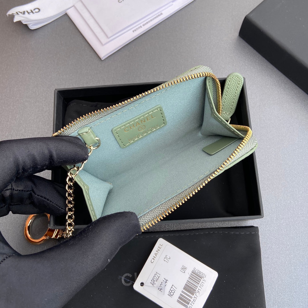 CC Hook & Chain Zipper Card Holder Light Green Caviar GHW 234727