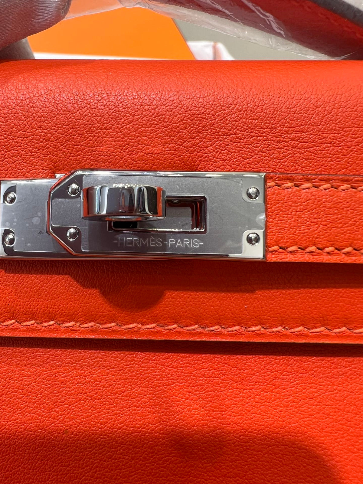 HM KELLY POCHETTE 22CM RED SWIFT SILVER HARDWARE
