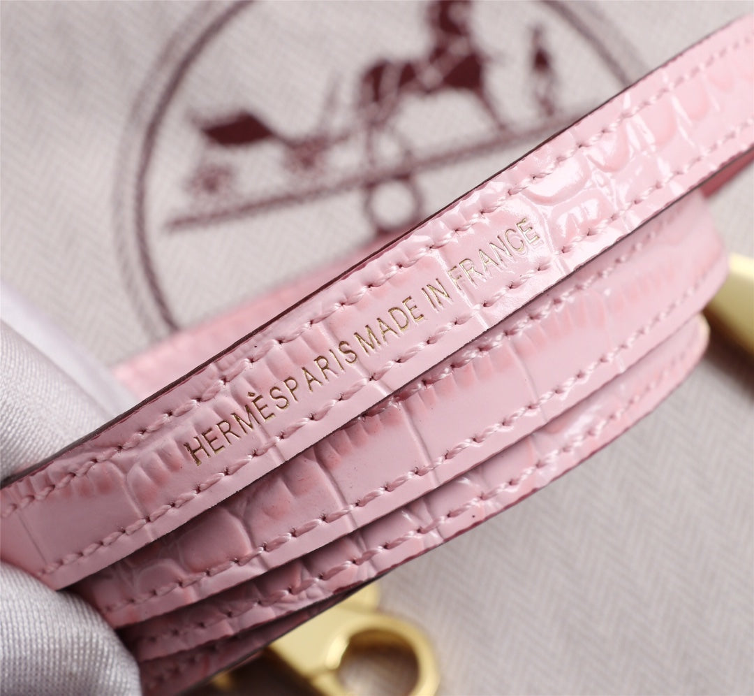 HM KELLY MINI 22 LIGHT PINK EMBOSSED CALFSKIN GOLD HARDWARE