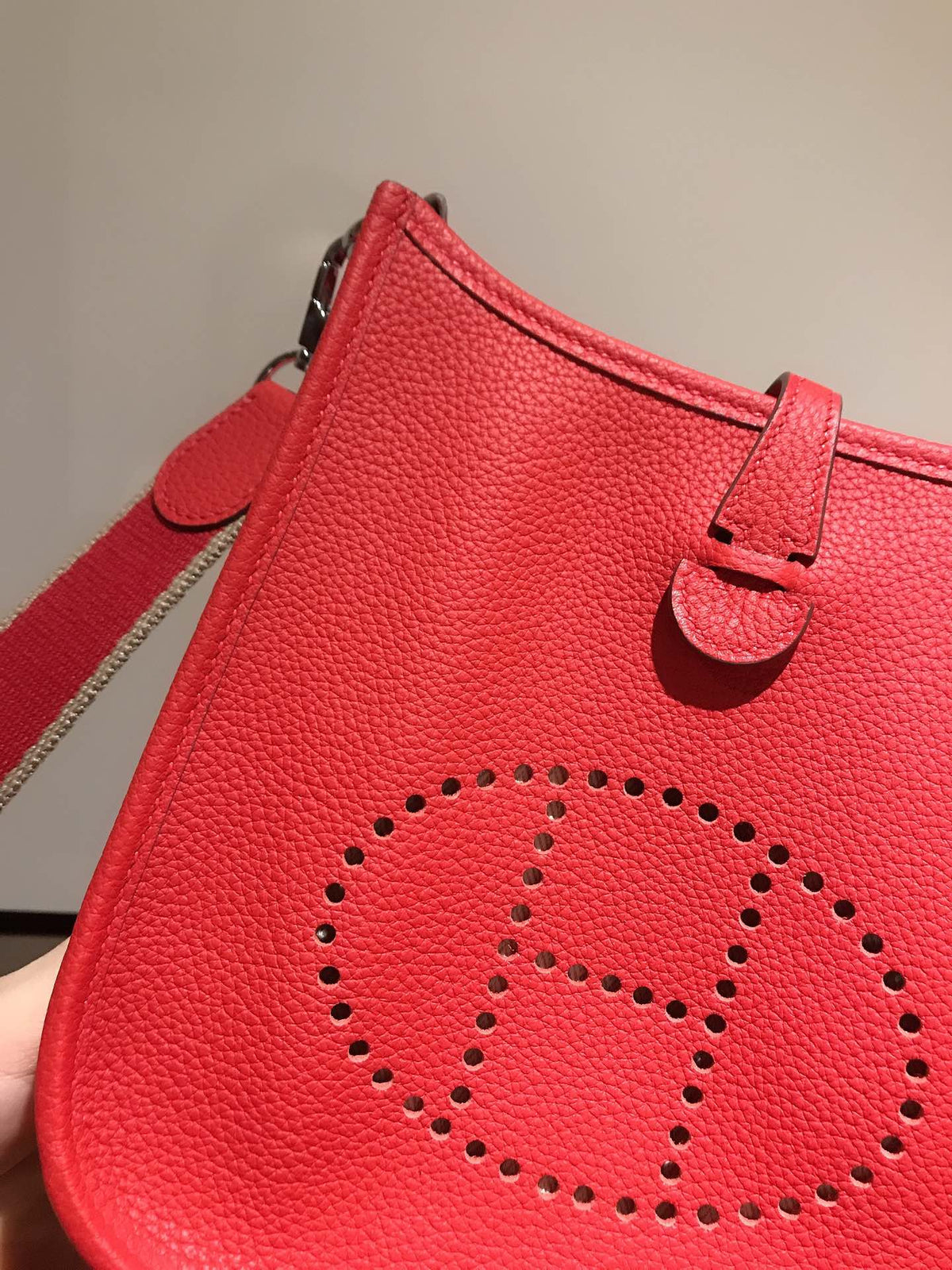 HM EVELYNE MINI 18 RED TOGO