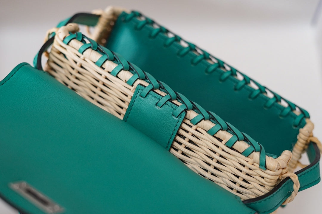 HM Kelly 20 Picnic Kelly Vert Verone Bamboo And Rattan