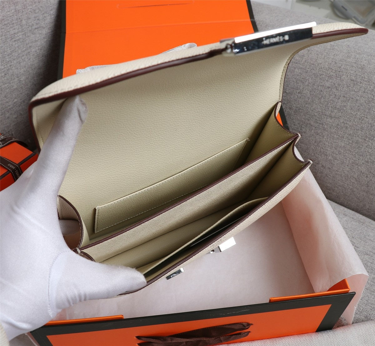 HM CONSTANCE BAGS 22 CREAM EPSOM SILVER HARDWARE