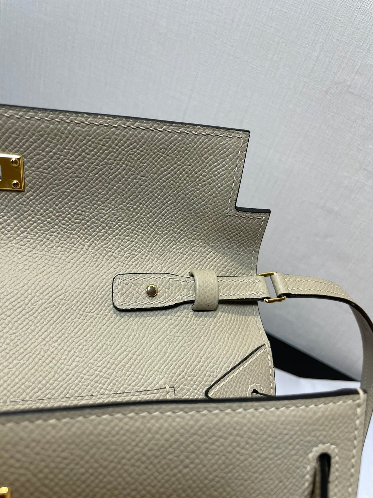 kelly woc 20.5 lichen epsom gold hardware