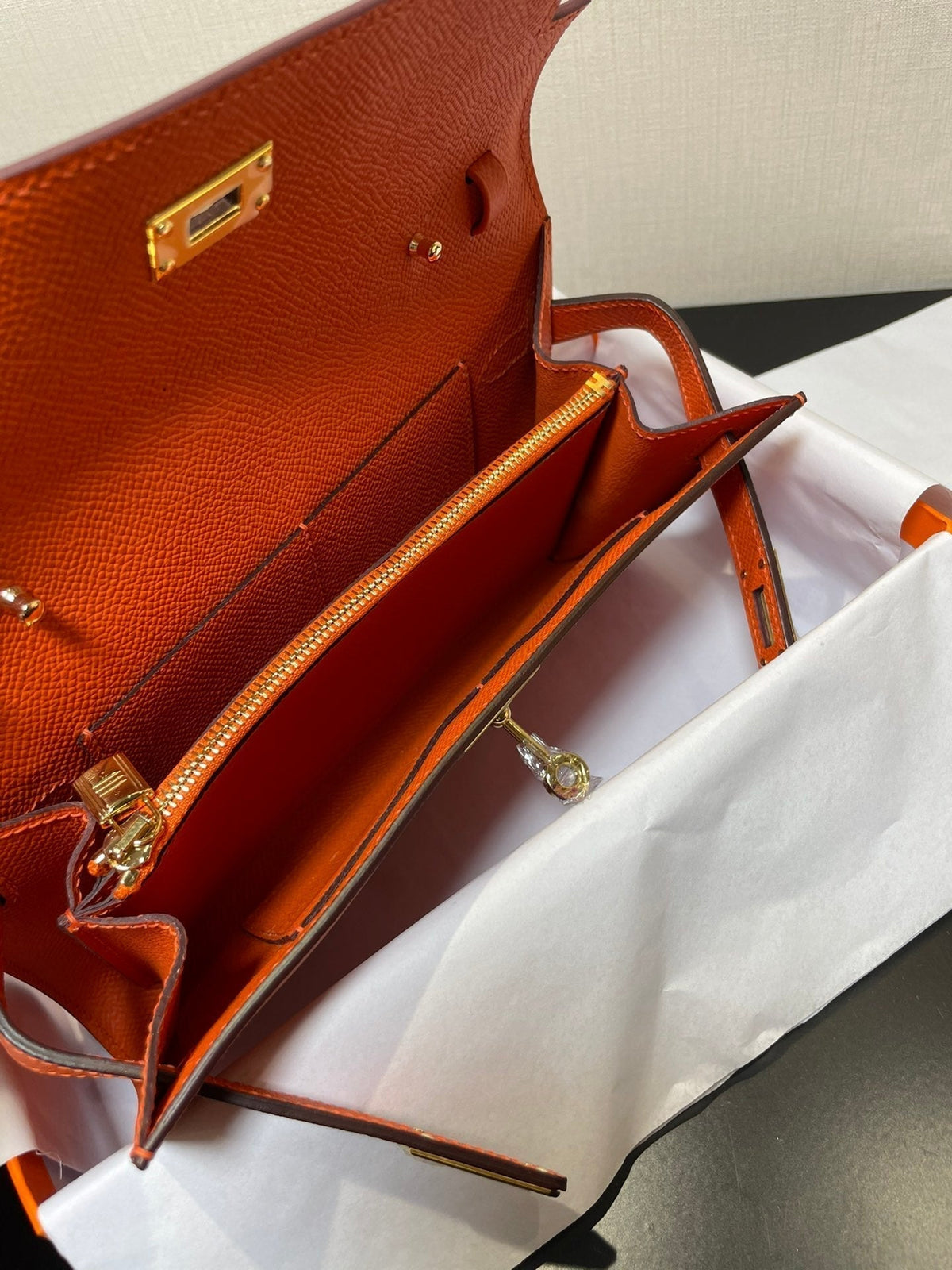 kelly woc 20.5 orange epsom gold hardware