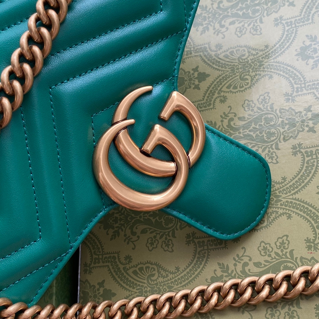 gg marmont 26cm green calfskin gold hardware