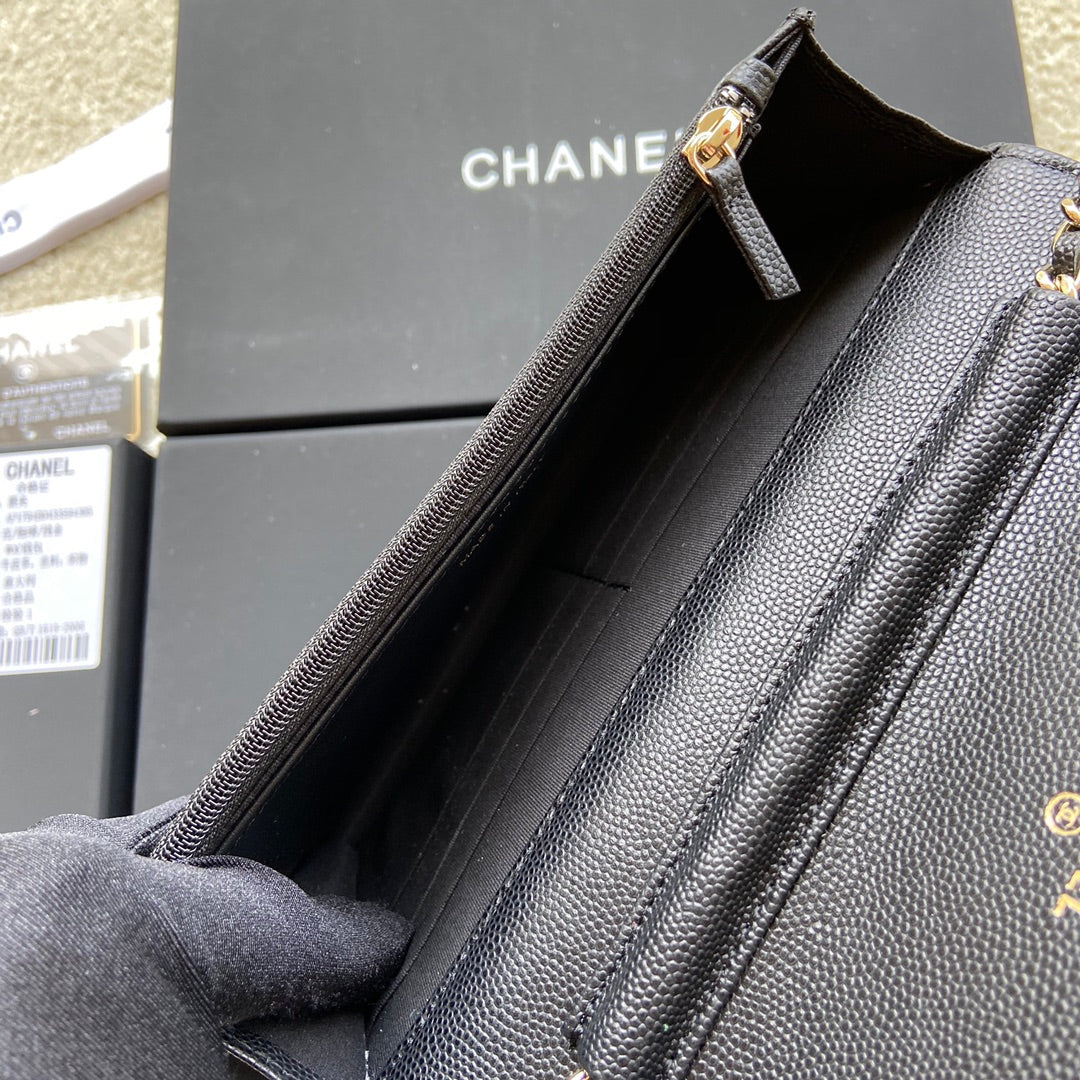 Classic Woc 20cm Black Grained Calfskin Leather CC