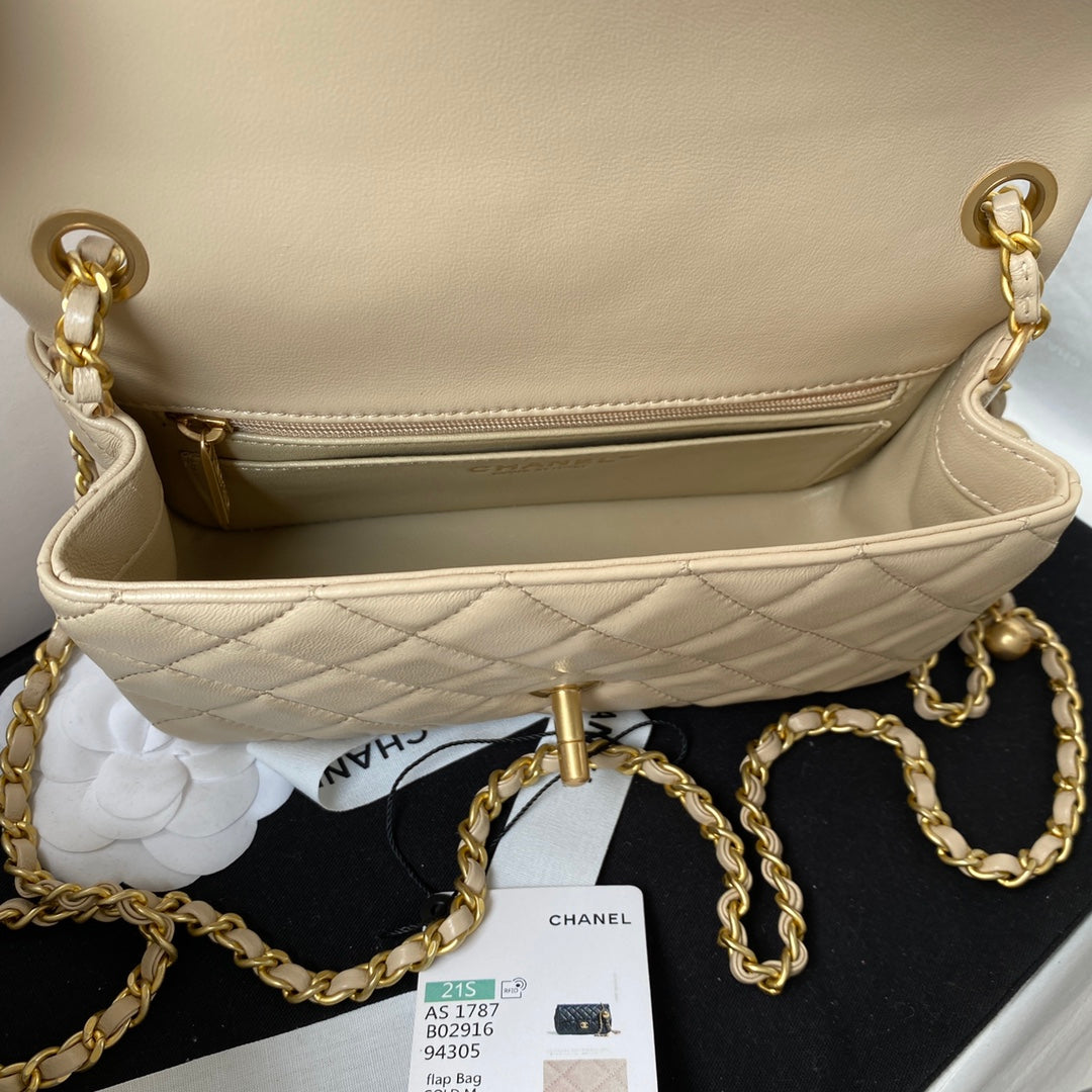 Classic Mini Flap Bag 20cm Beige Lambskin Gold Hardware