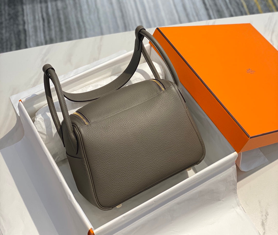 HM LINDY 26 BAG OLIVE TAURILLON CLEMENCE LEATHER