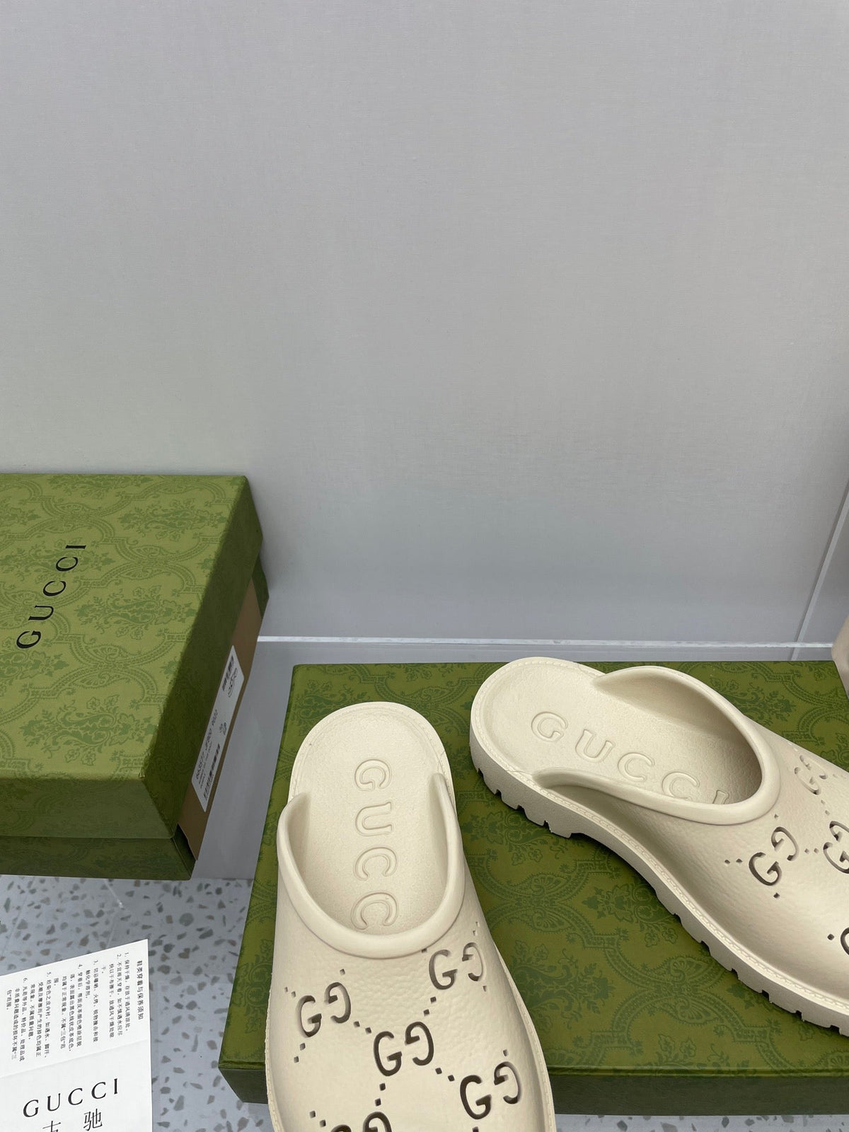 GG PLATFORM PERFORATED G SANDAL CREAM IP FOAM
