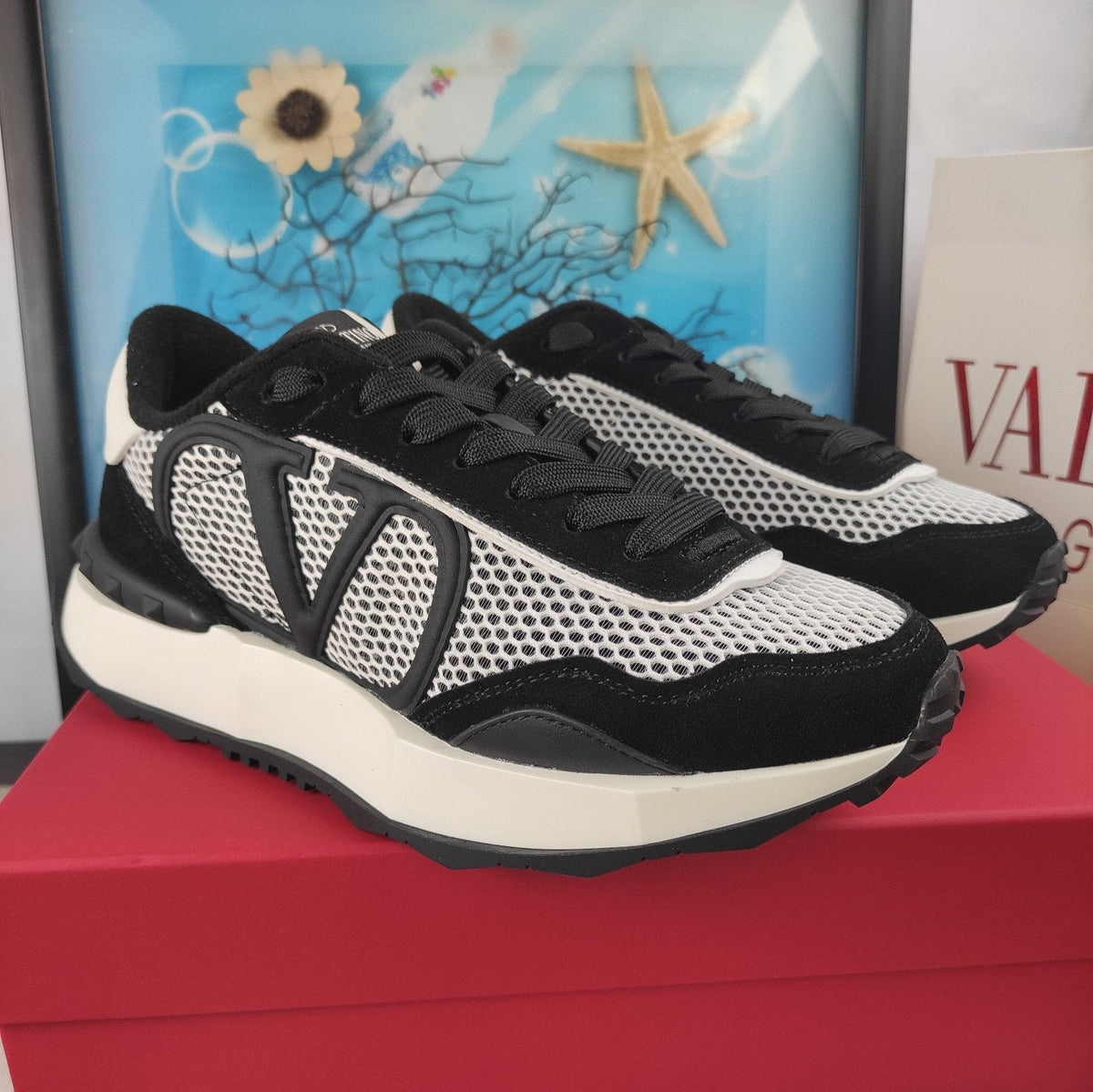 Lace And Mesh Lacerunner Sneaker In Black Mix White 994621