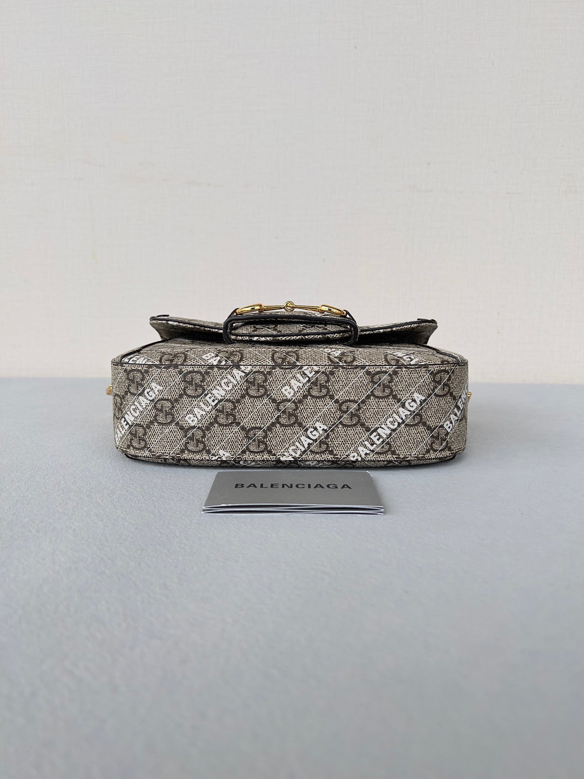 GG MINI 25 PRINTED SADDLE BAG IN EICRU BEIGE CANVAS