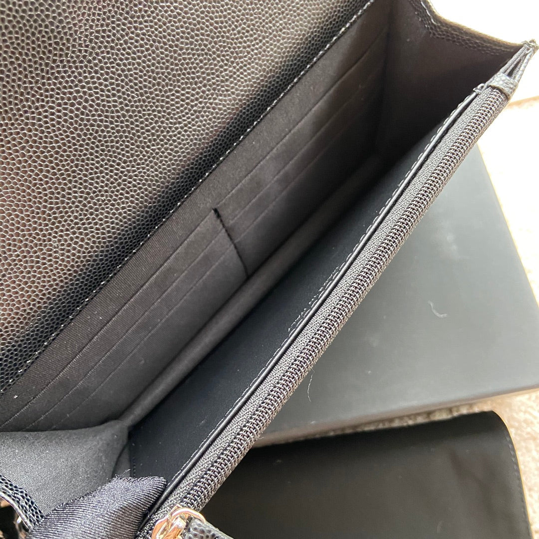 CC Classic Woc 20cm All Black Grained Calfskin