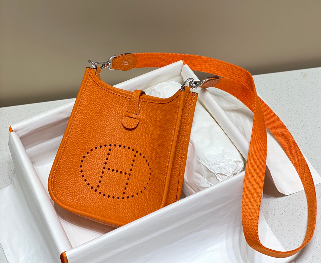 Mini Evelyne 18cm Hot Orange Togo Shw