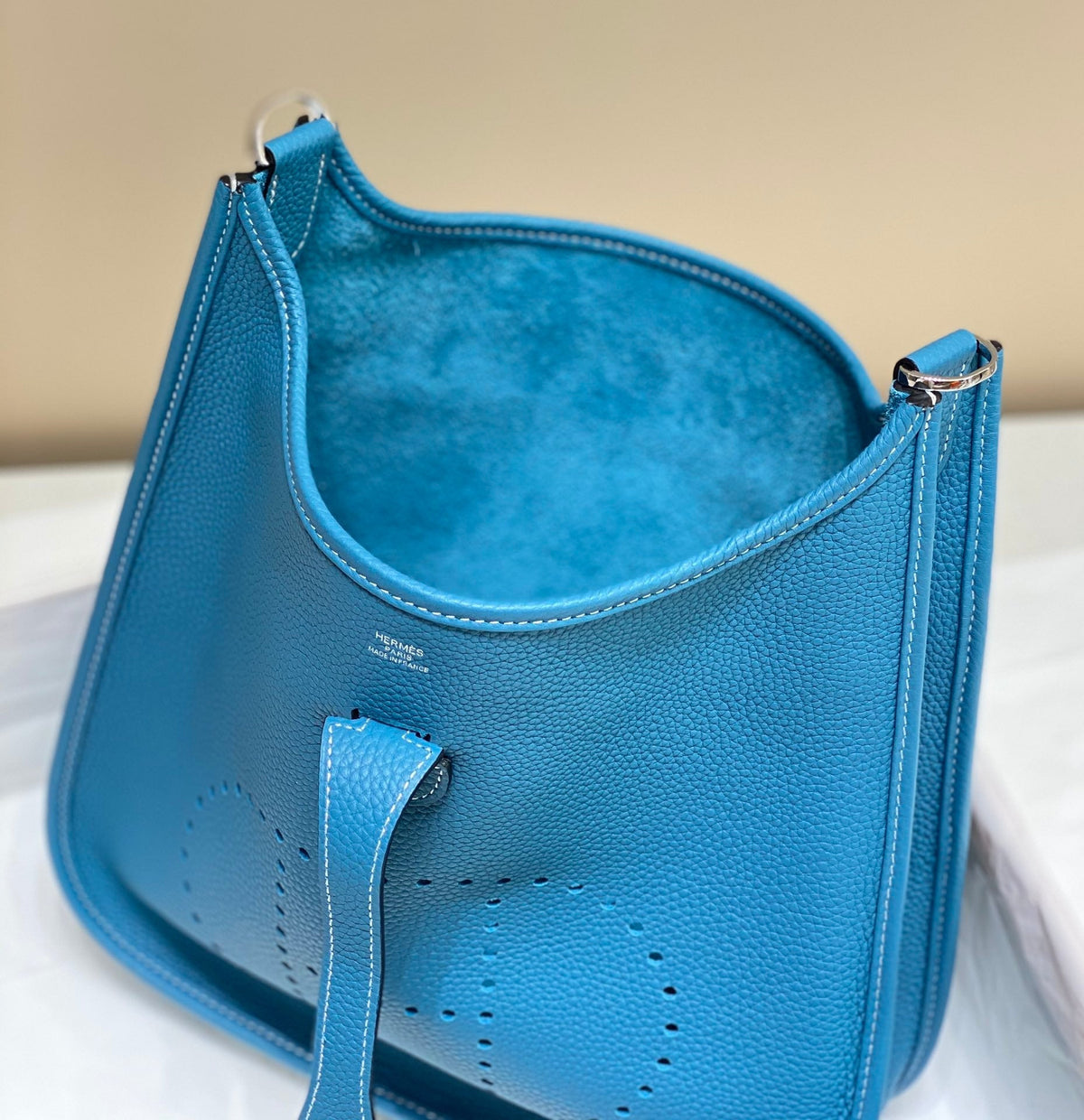 Evelyne 29cm Blue Togo Shw