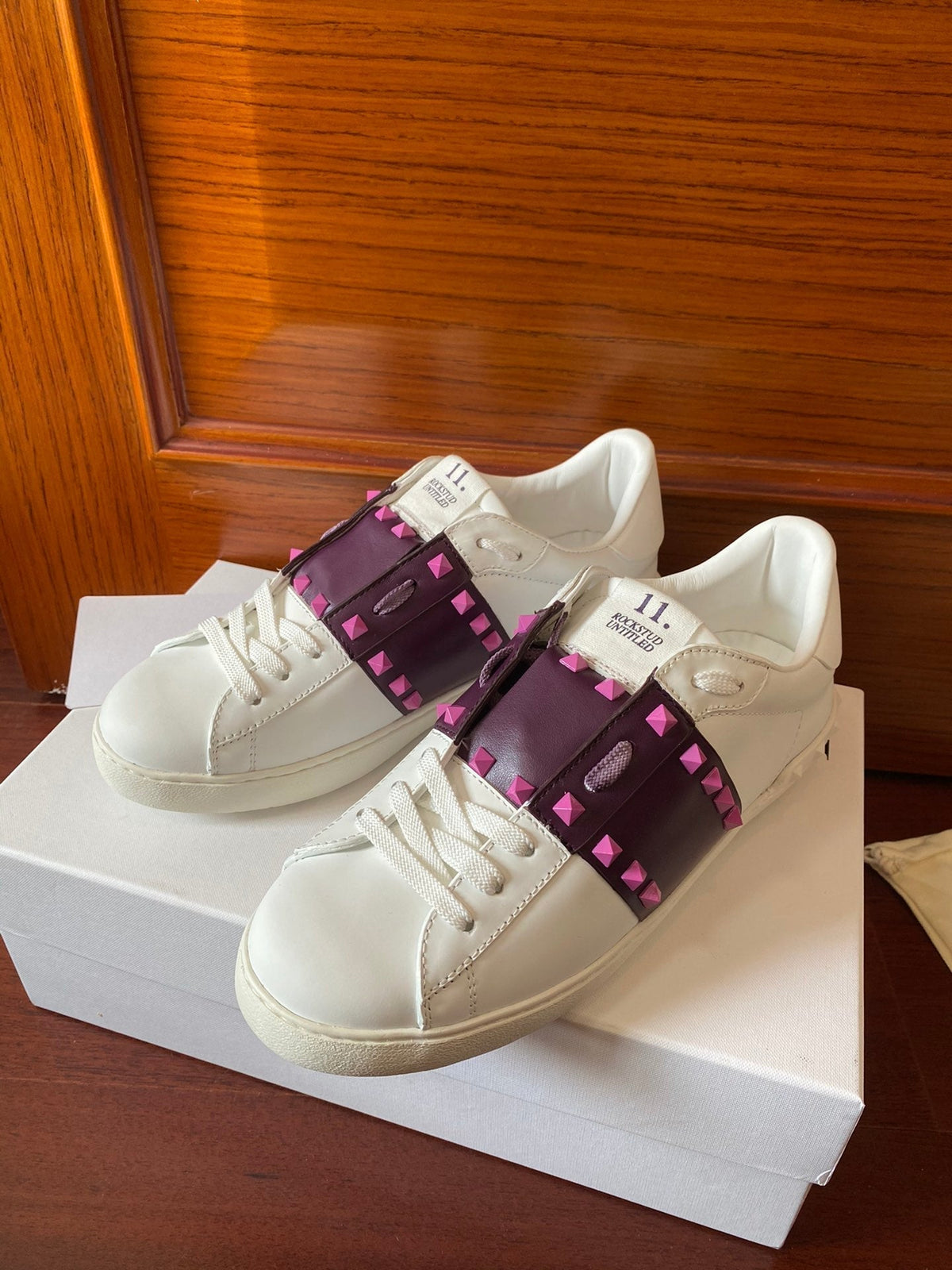 VT Rockstud Sneaker White Purple Cowhide