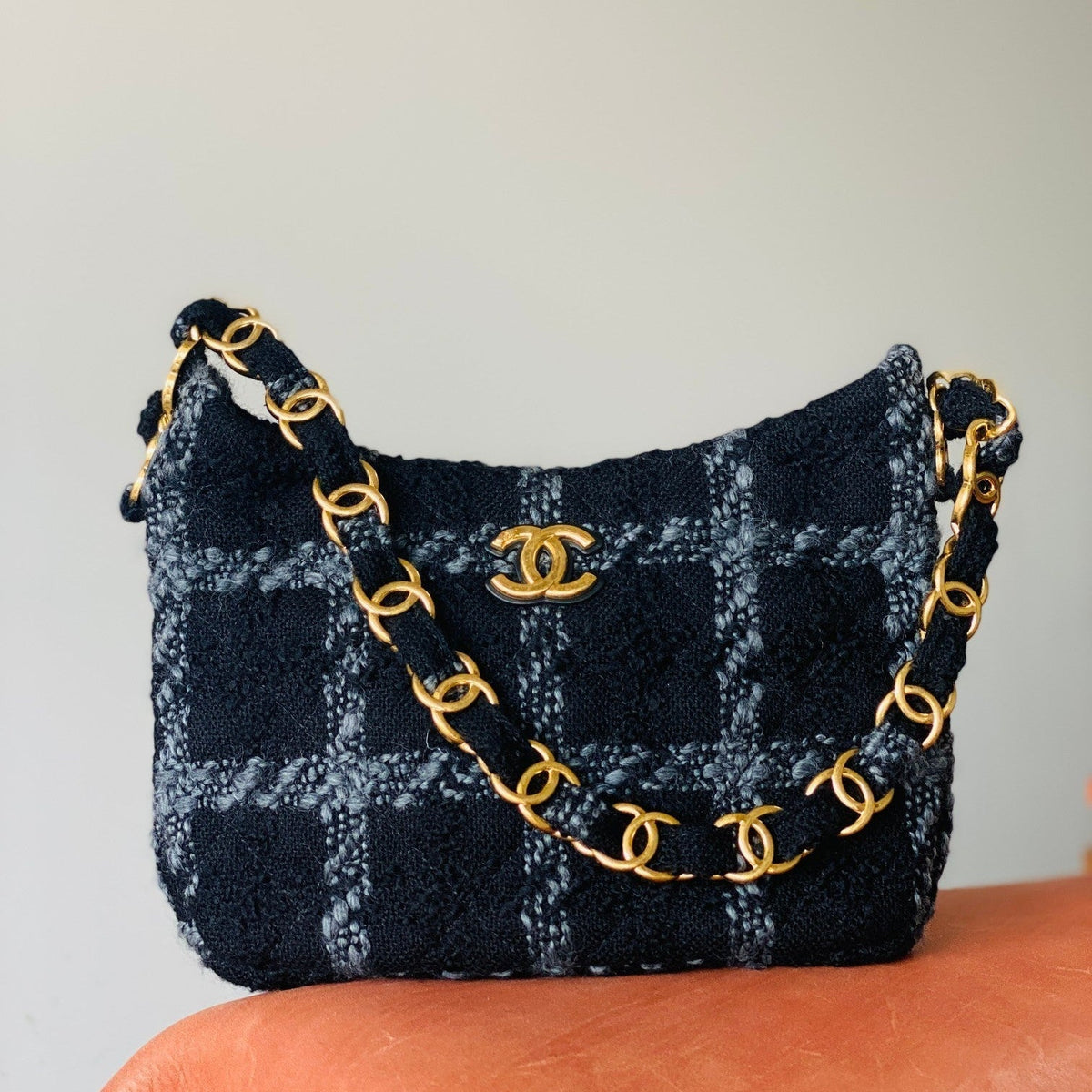CC 2025 hobo handbag 24 black gray wool