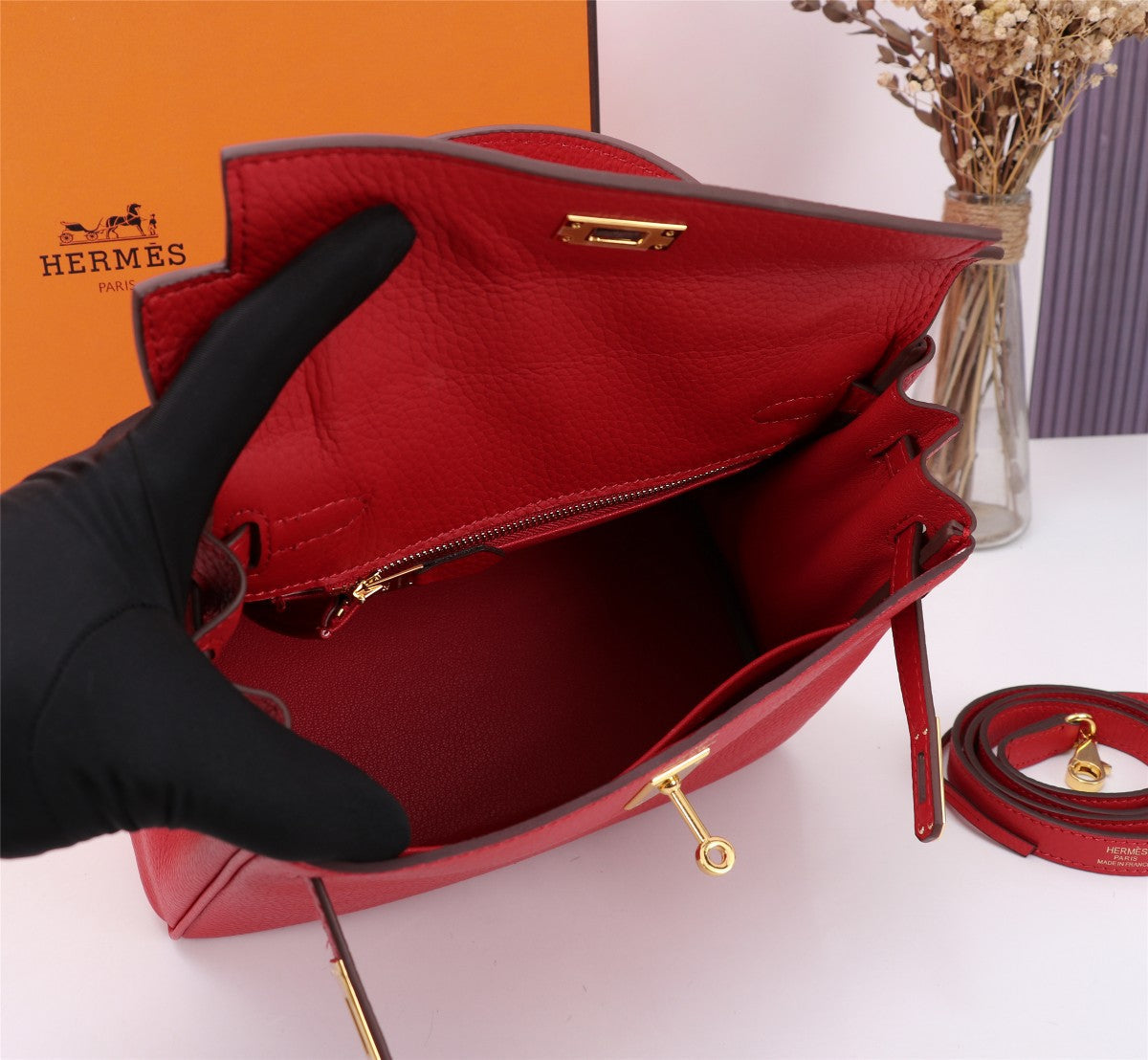 HM KELLY BAG 25 RED TOGO GOLD HARDWARE