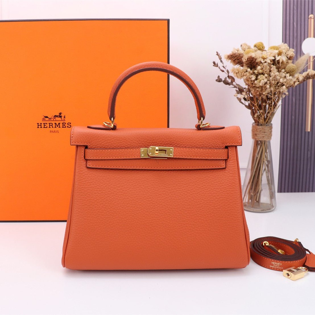 HM KELLY BAG 25 ORANGE TOGO GOLD HARDWARE