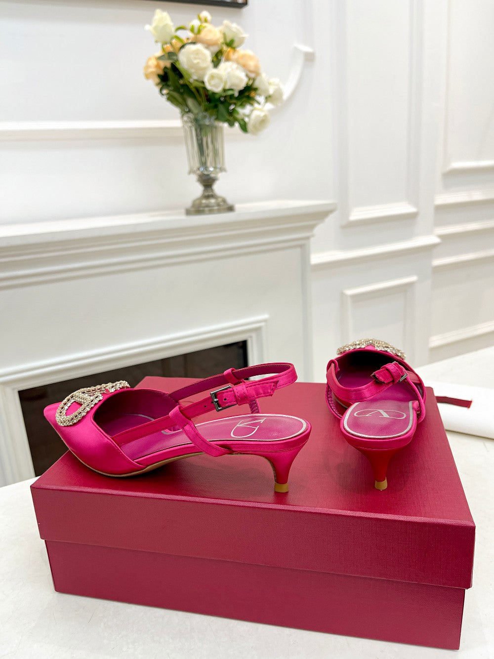 Valentino 25 Vlogo Signature Slingback Pumps Hot Pink Pastel Silk 239502