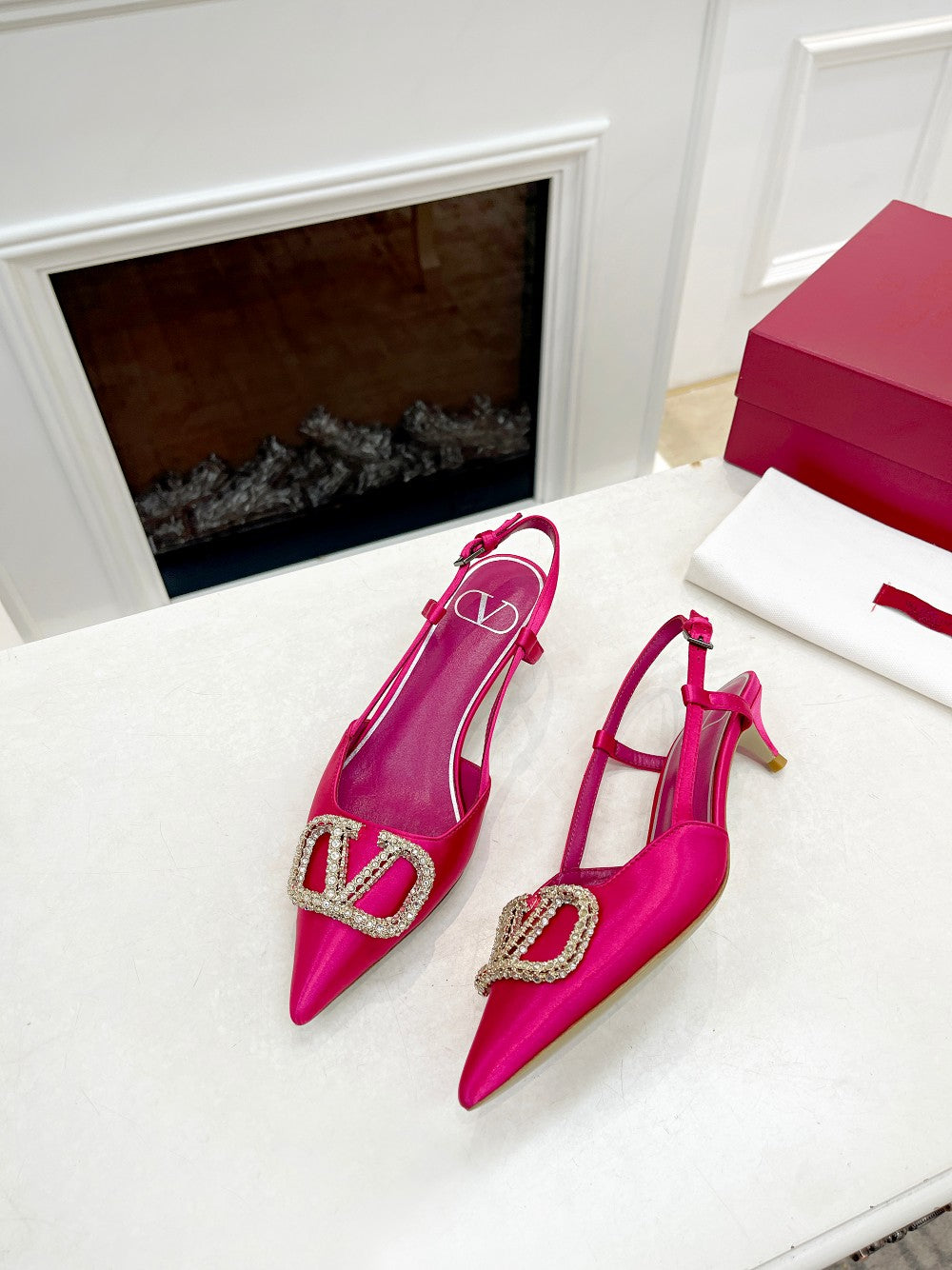 Valentino 25 Vlogo Signature Slingback Pumps Hot Pink Pastel Silk 239502