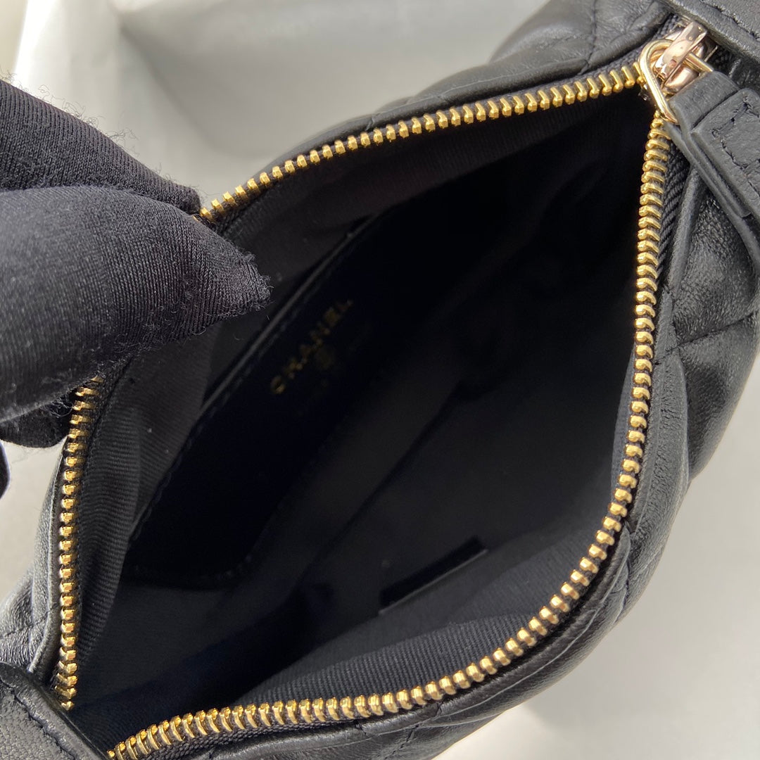 CC Pouch Bag 16cm Black Lambskin GHW 229973