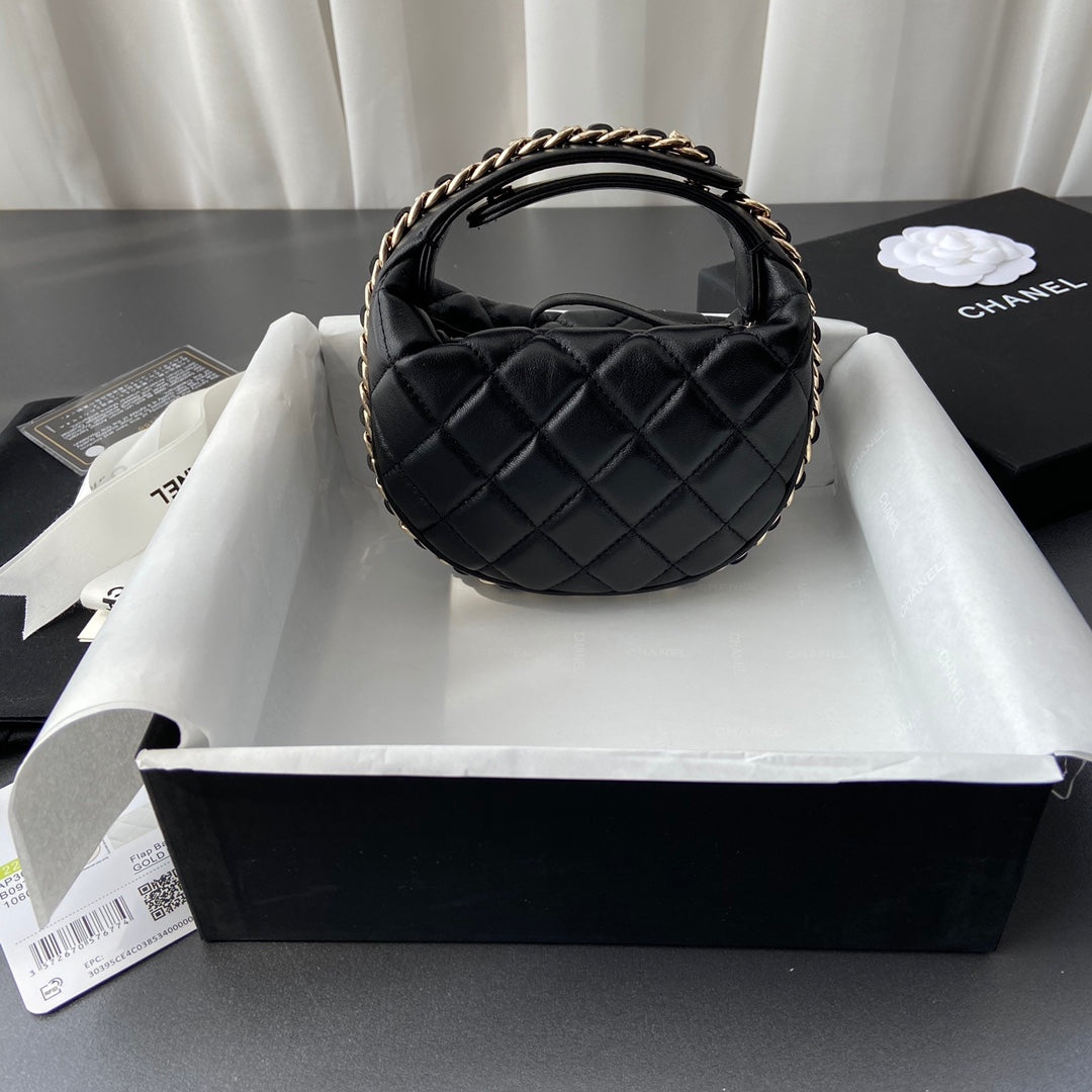 CC Pouch Bag 16cm Black Lambskin GHW 229973
