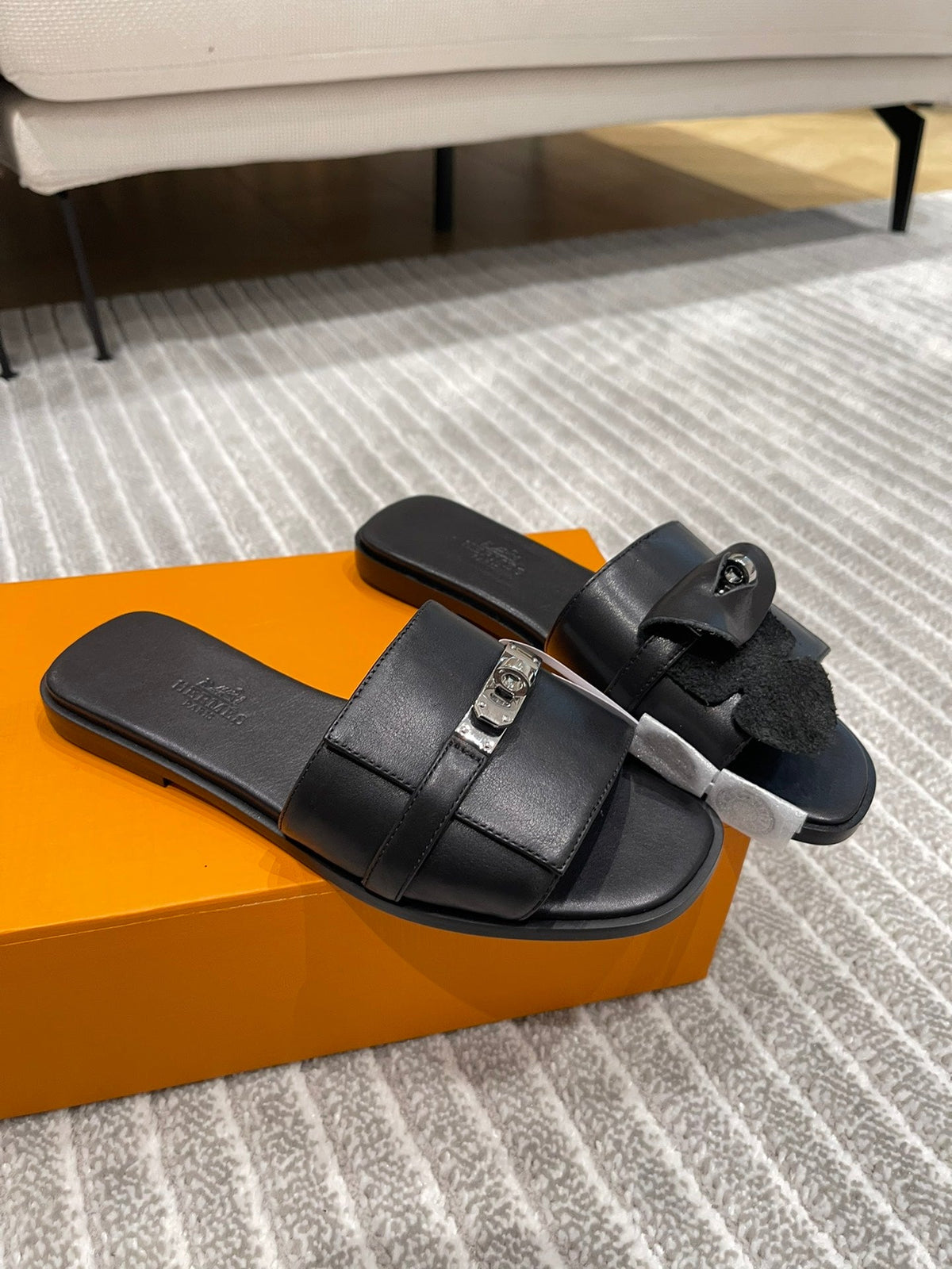 GABRIEL SANDAL BLACK CALFSKIN