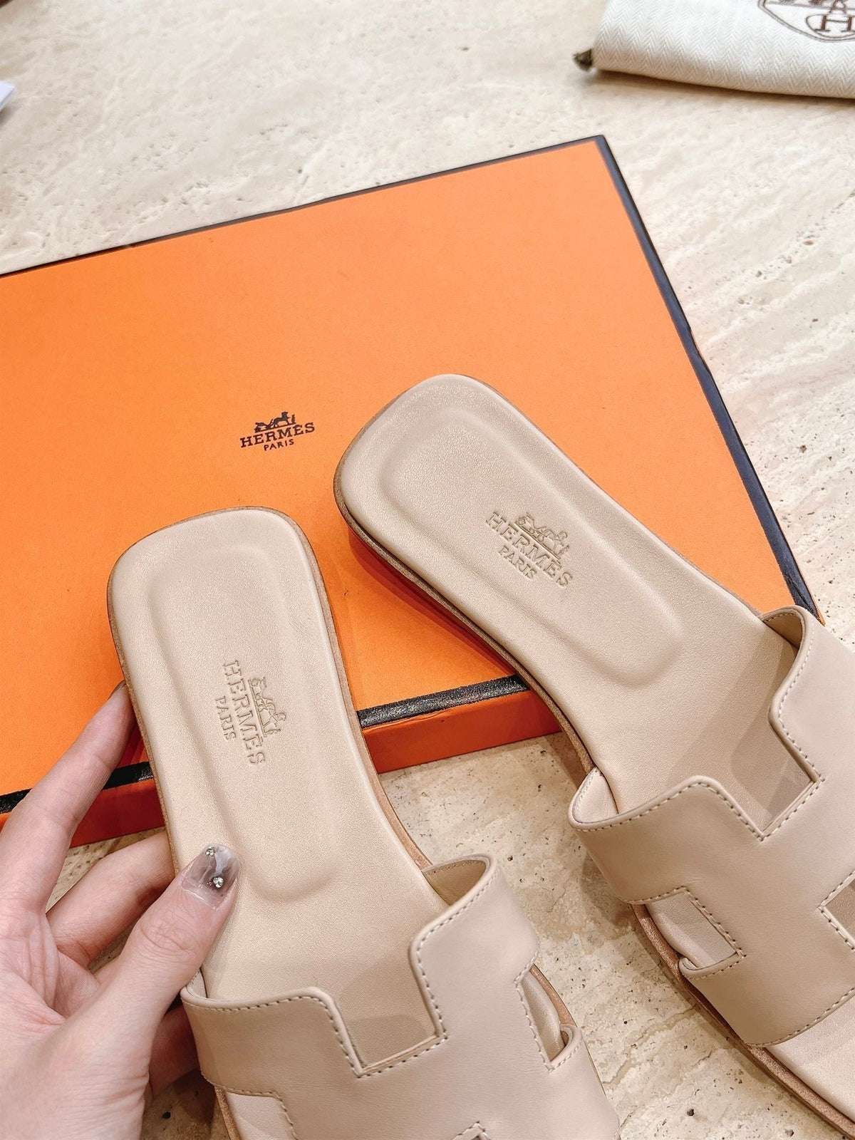 HM 25 Oran Sandal Light Beige Calfskin