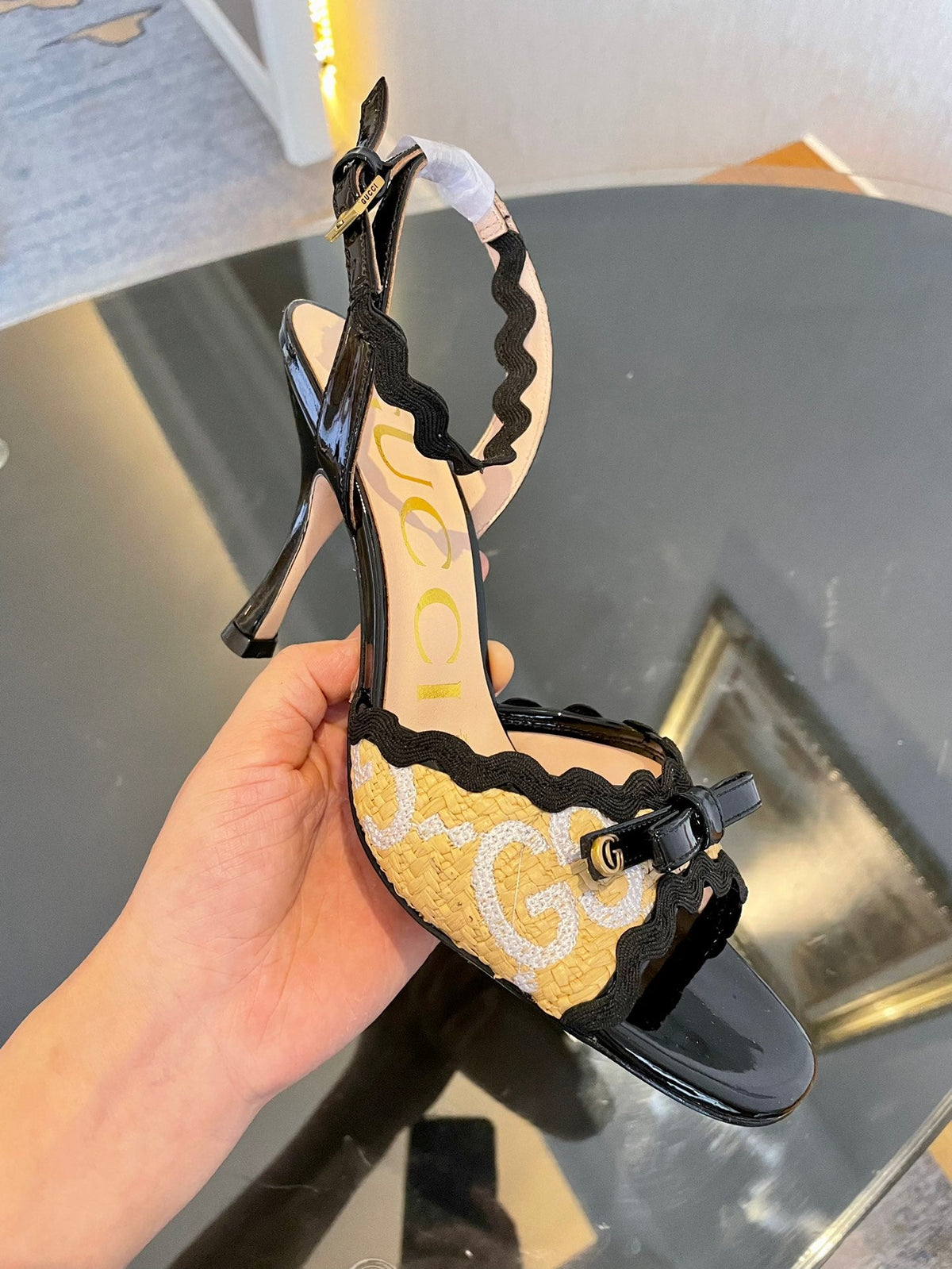 GG Kertu Heel Sandals 8cm Beige Black Raffia Leather 695685