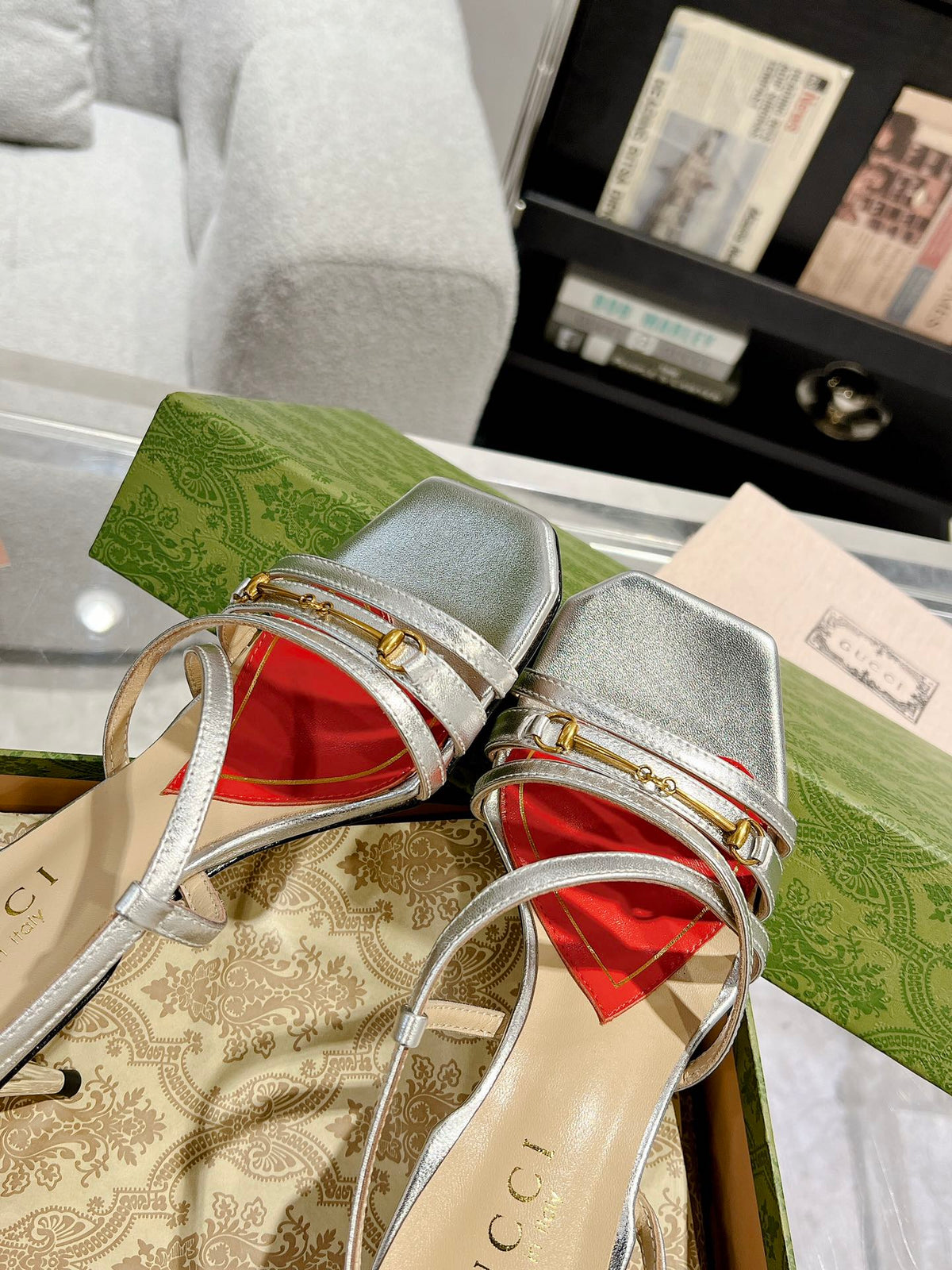 HIGH HEEL 65MM IN SILVER CALFSKIN WITH RED HEART