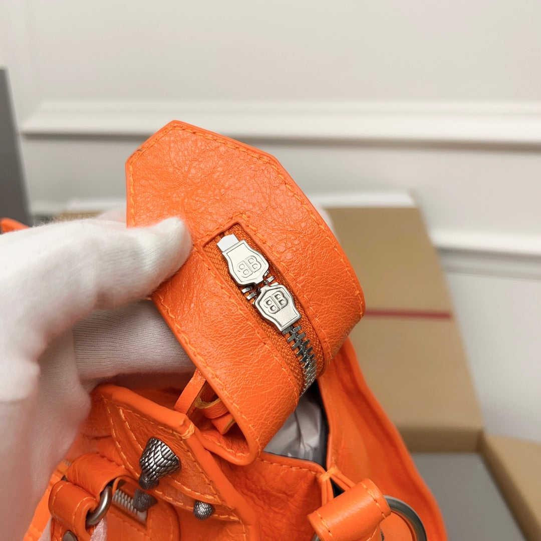 NEO CAGOLE 26 IN ORANGE LAMBSKIN