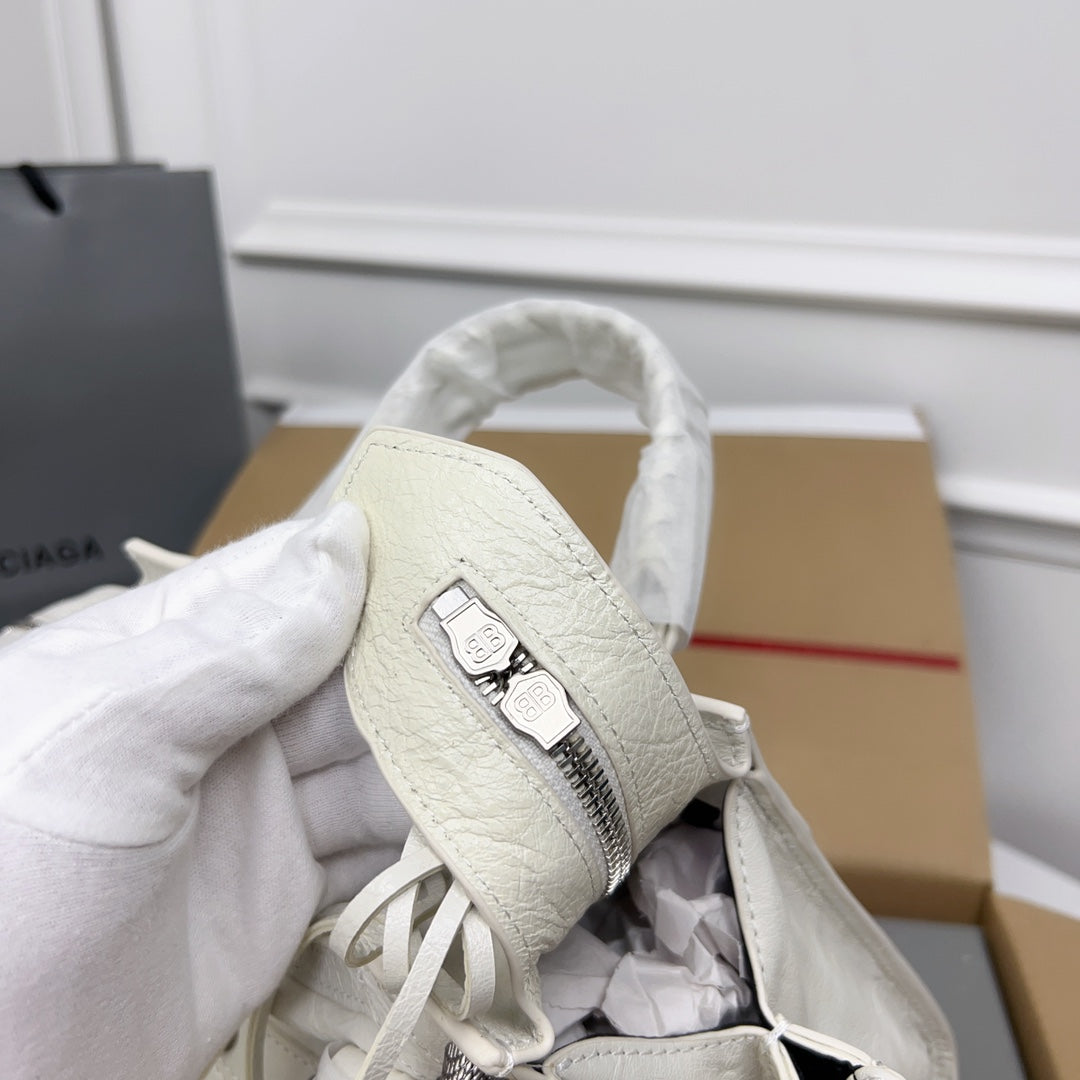 NEO CAGOLE 26 IN WHITE LAMBSKIN