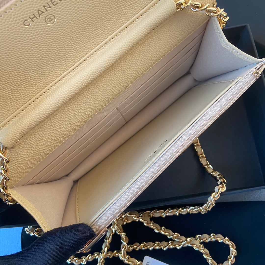 CC Woc 20cm Lime Grained Calfskin Gold Hardware