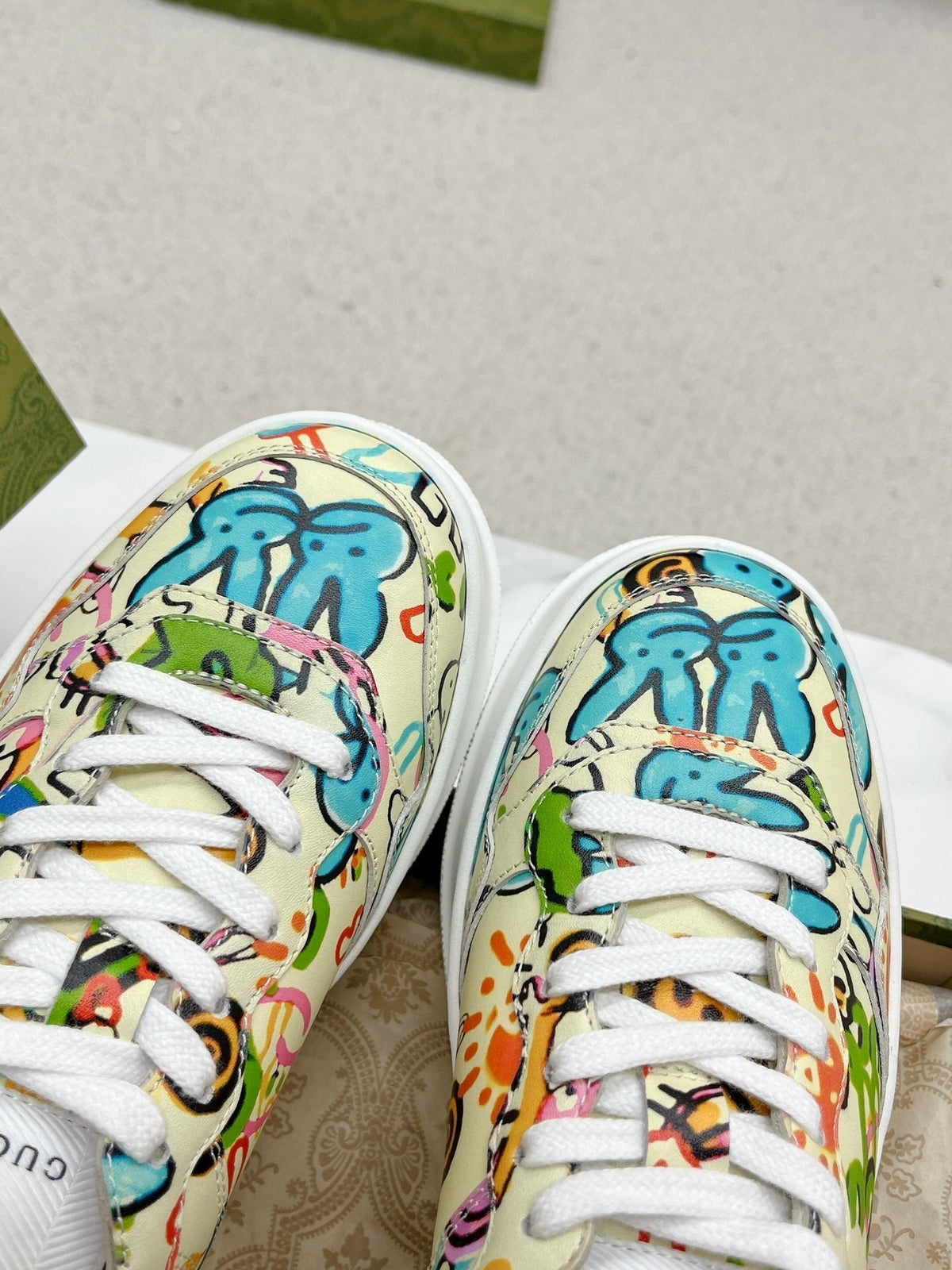 GG TRAINER SAGE CALFSKIN WITH RABBIT PATTERN