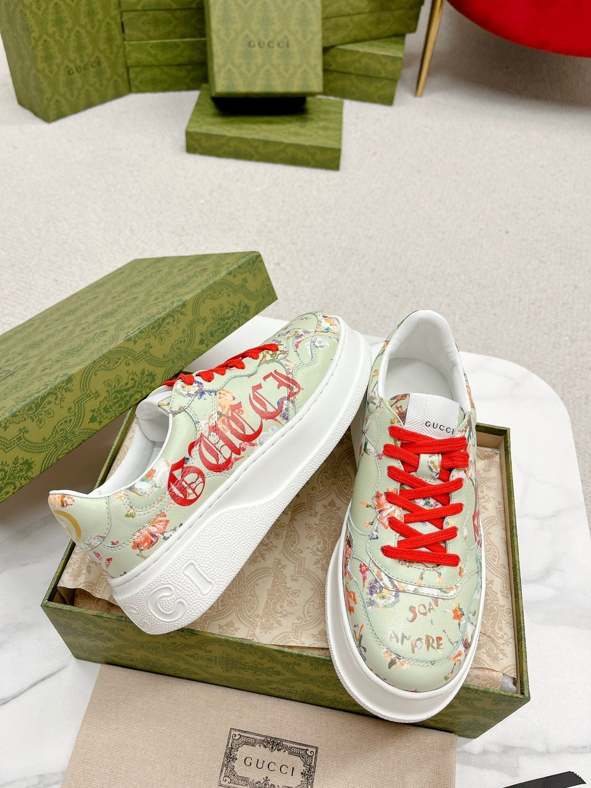 GG TRAINER SAGE CALFSKIN WITH FLOWERS PATTERN