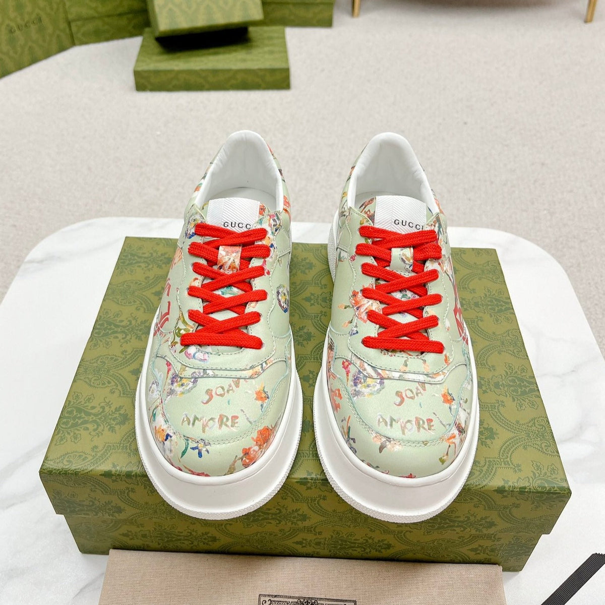 GG TRAINER SAGE CALFSKIN WITH FLOWERS PATTERN