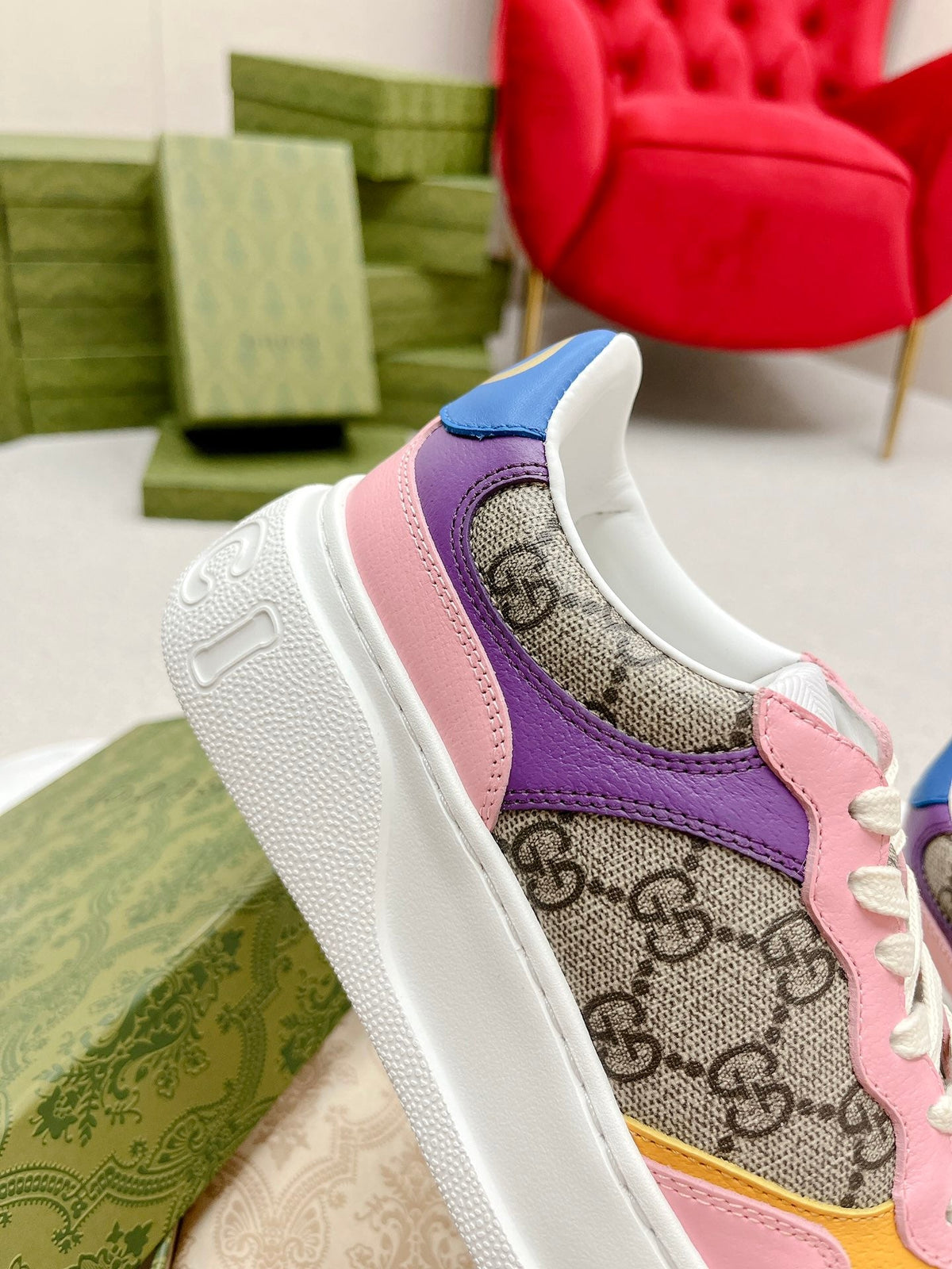 GG TRAINER LIGHT BROWN AND PINK CALFSKIN