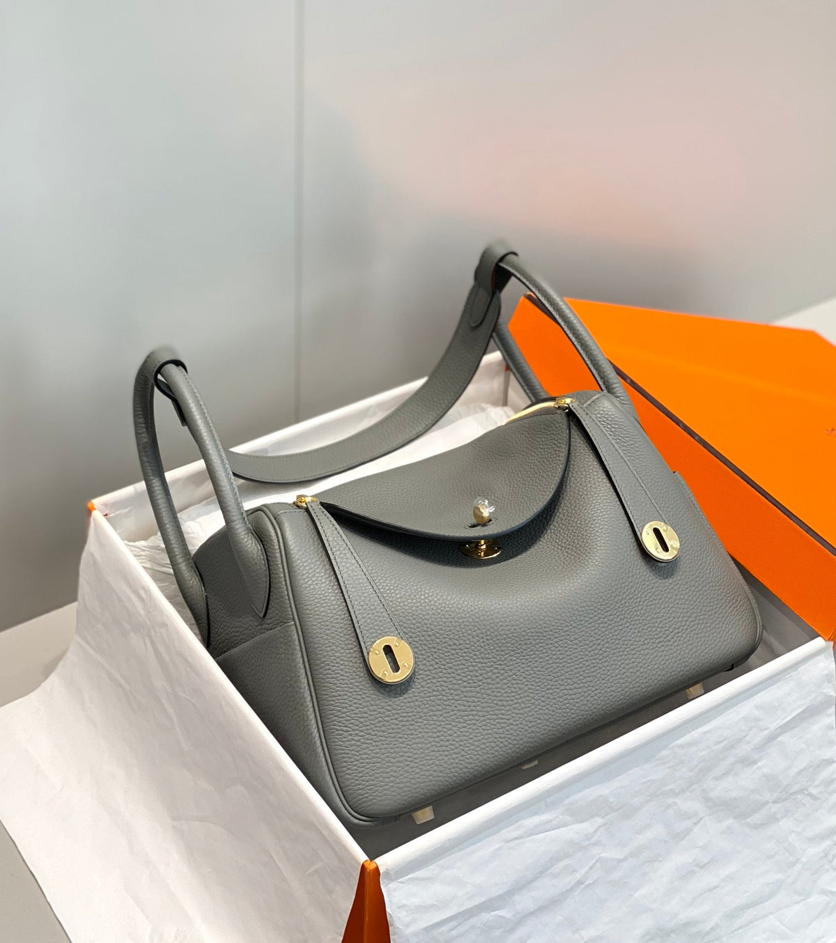 HM LINDY 30 BAG GRAY TAURILLON CLEMENCE LEATHER