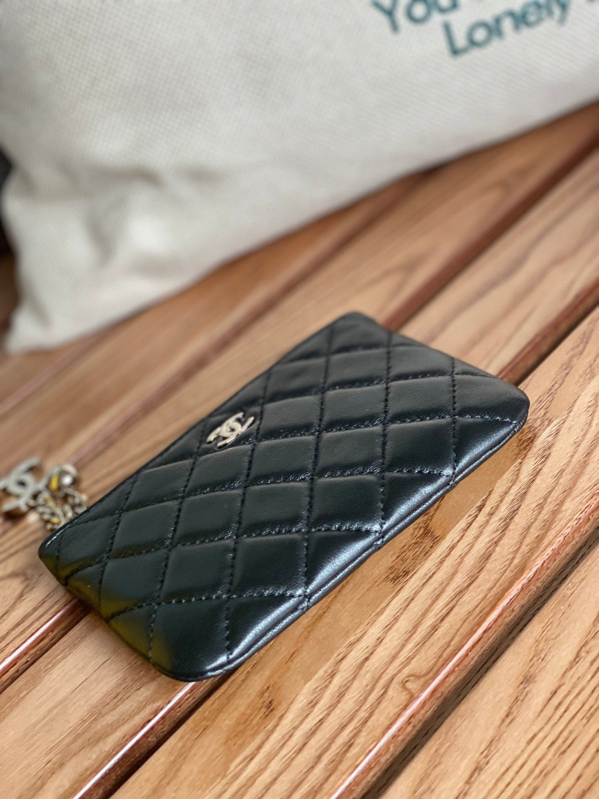 cc zipped wallet 14cm black lambskin silver hardware