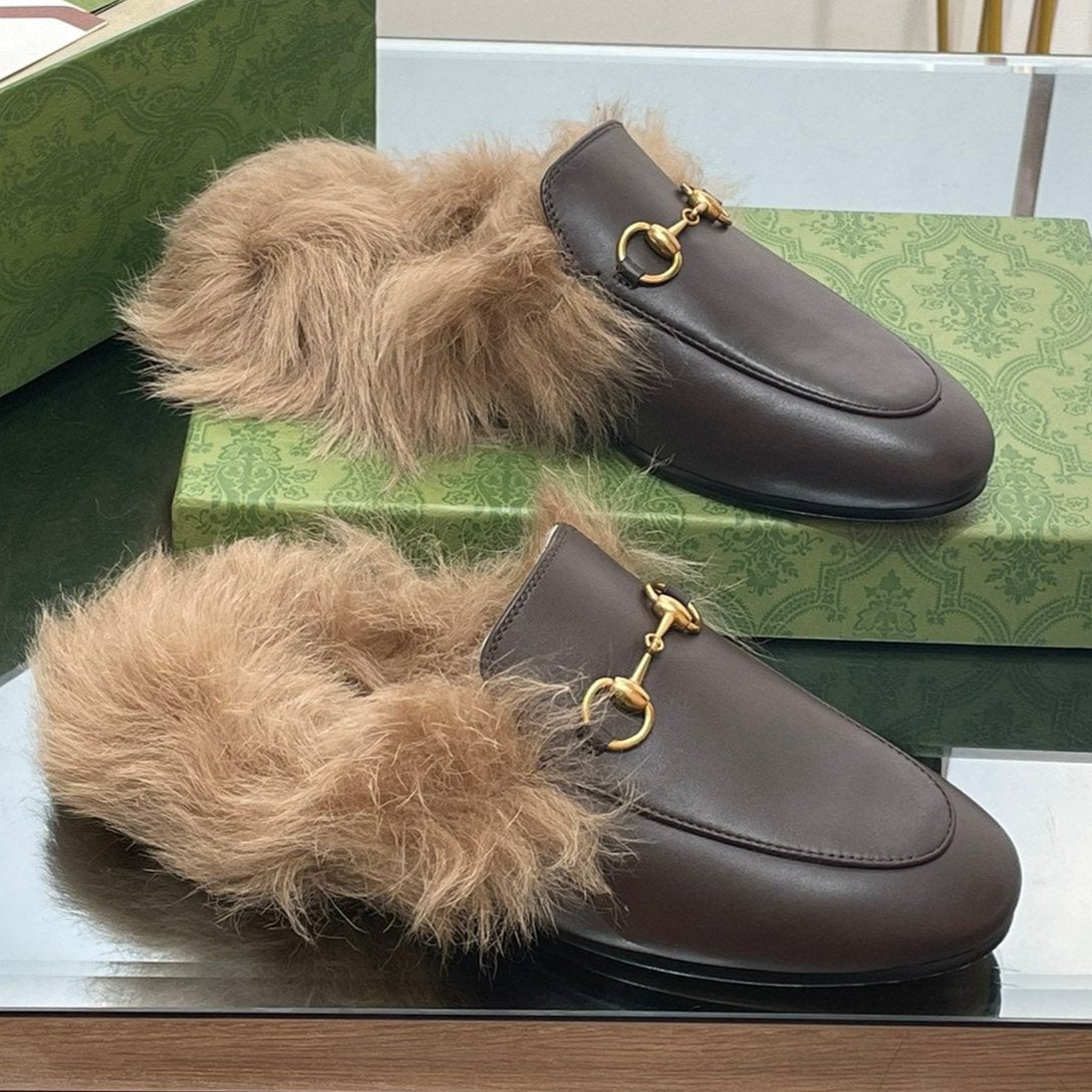 HORSEBIT MULE IN MOCHA BROWN CALFSKIN AND LAMB WOOL LINING